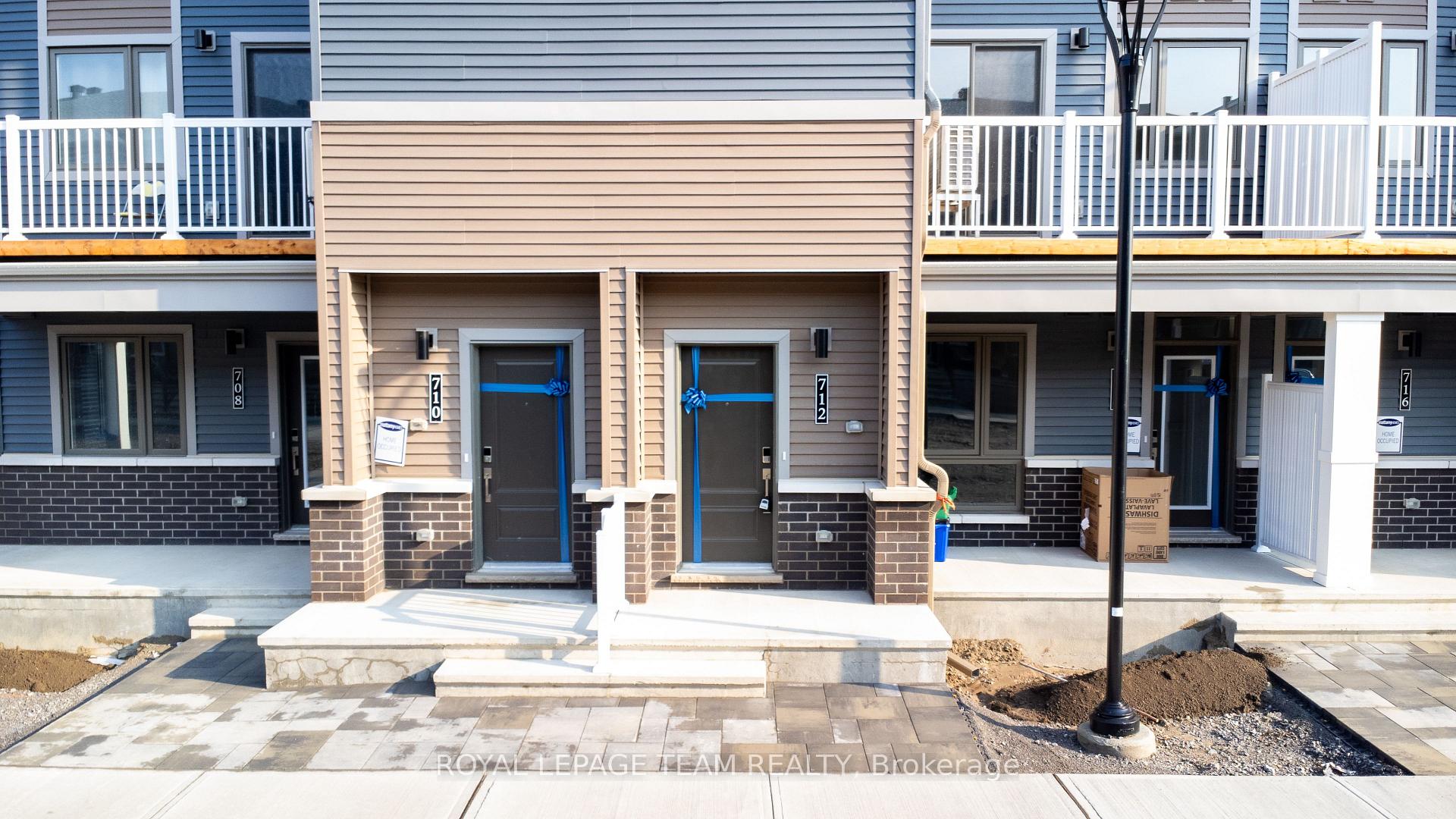 Photo 2 of 712 Parnian Private, Ottawa, Barrhaven - Half Moon Bay — HOMEH