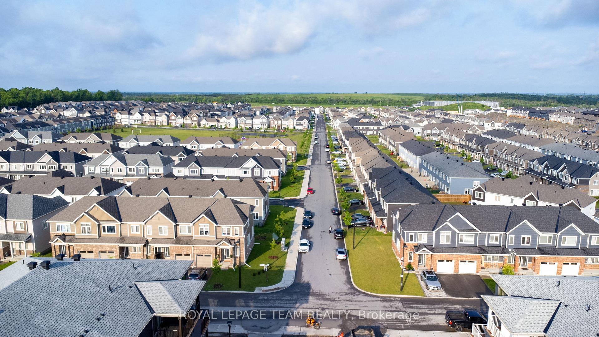 Photo 22 of 712 Parnian Private, Ottawa, Barrhaven - Half Moon Bay — HOMEH