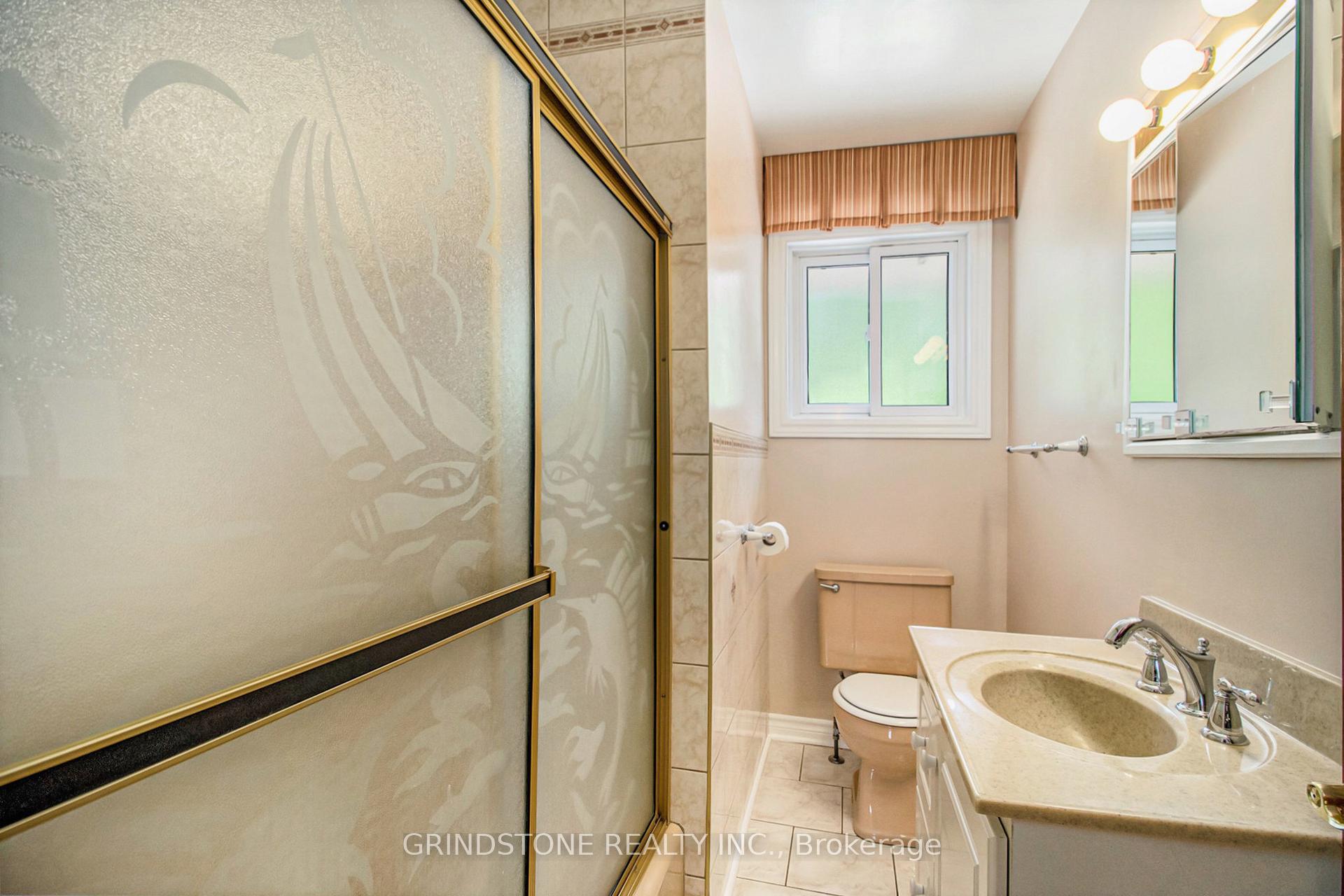 Photo 14 of 1806 Forman Avenue, Ottawa, Bel Air Heights — HOMEH