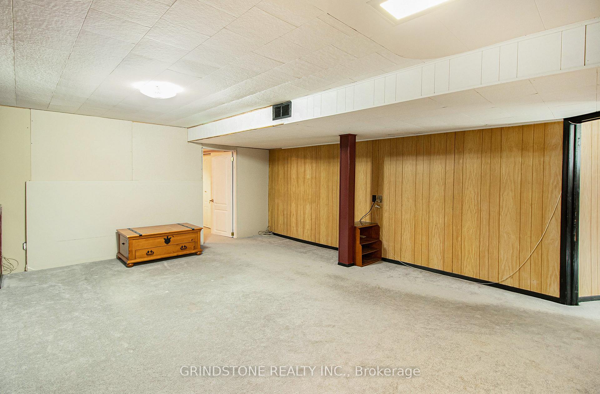 Photo 16 of 1806 Forman Avenue, Ottawa, Bel Air Heights — HOMEH