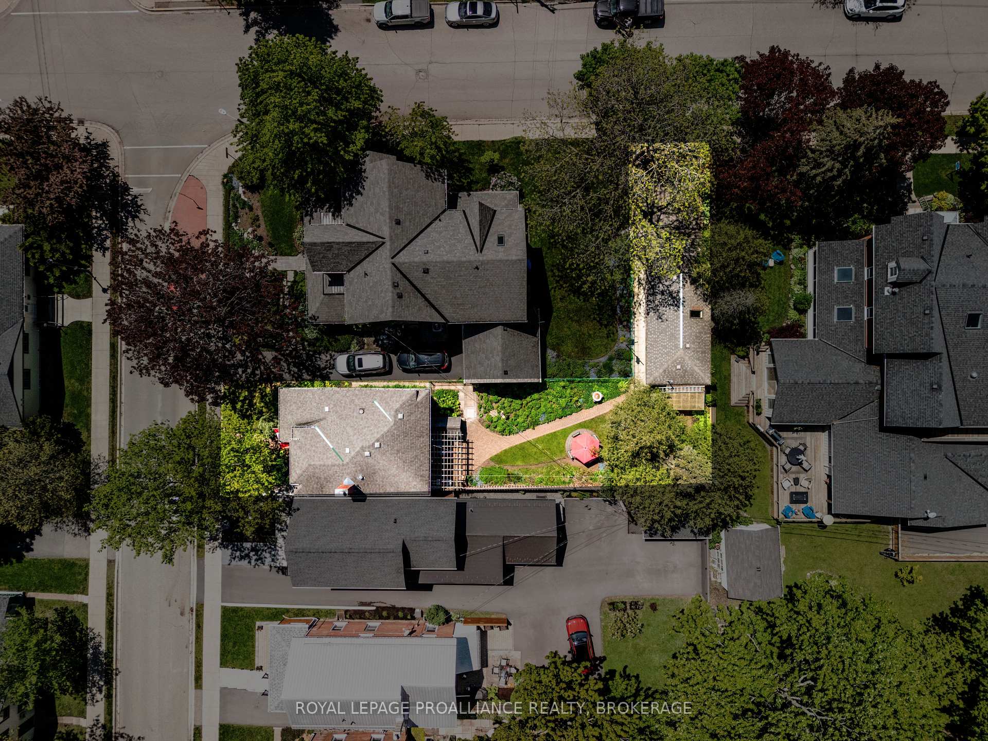 Photo 10 of 104 John Street, Gananoque — HOMEH