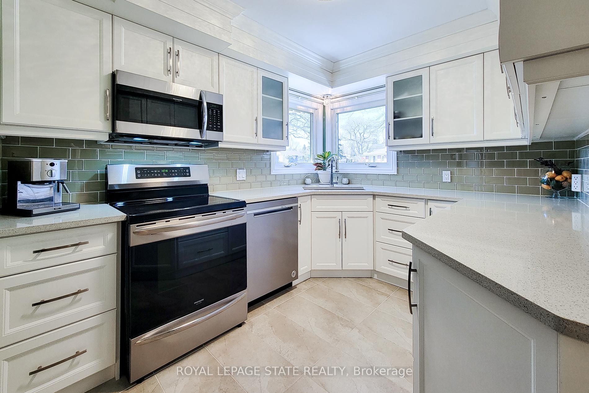 Photo 26 of 150 Laurier Avenue, Hamilton, Buchanan — HOMEH