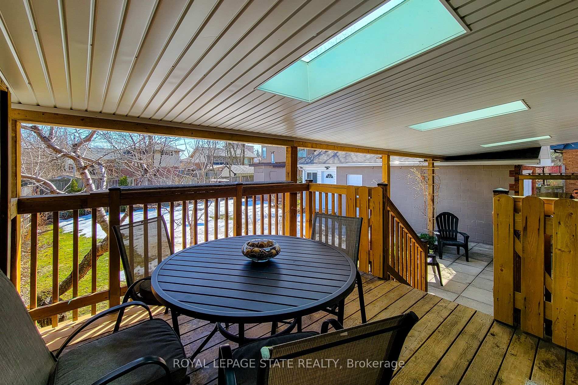 Photo 55 of 150 Laurier Avenue, Hamilton, Buchanan — HOMEH