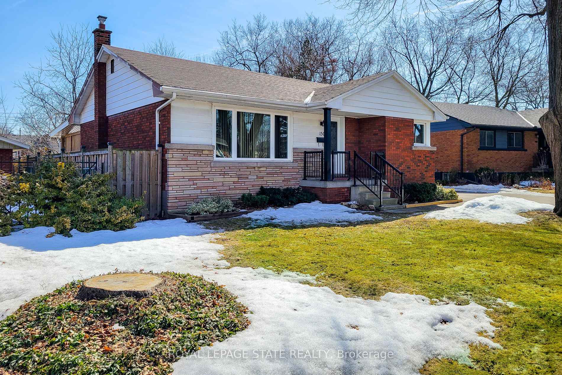 Photo 4 of 150 Laurier Avenue, Hamilton, Buchanan — HOMEH
