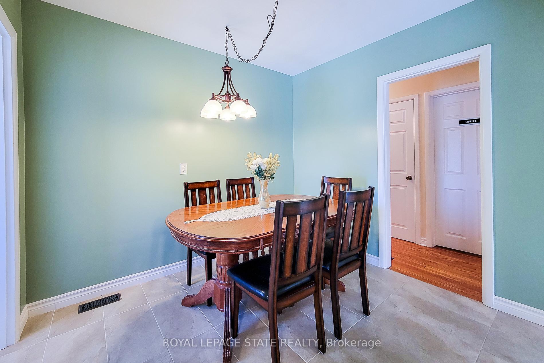 Photo 14 of 150 Laurier Avenue, Hamilton, Buchanan — HOMEH