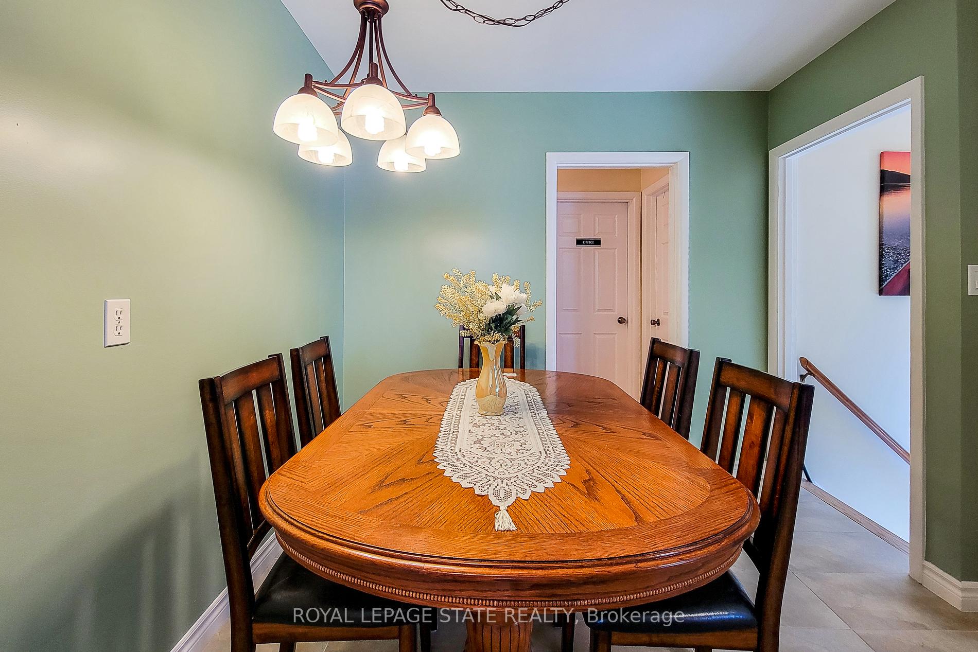 Photo 15 of 150 Laurier Avenue, Hamilton, Buchanan — HOMEH
