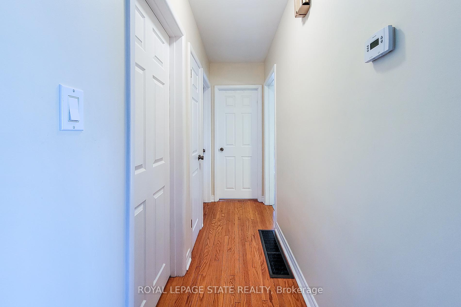 Photo 16 of 150 Laurier Avenue, Hamilton, Buchanan — HOMEH