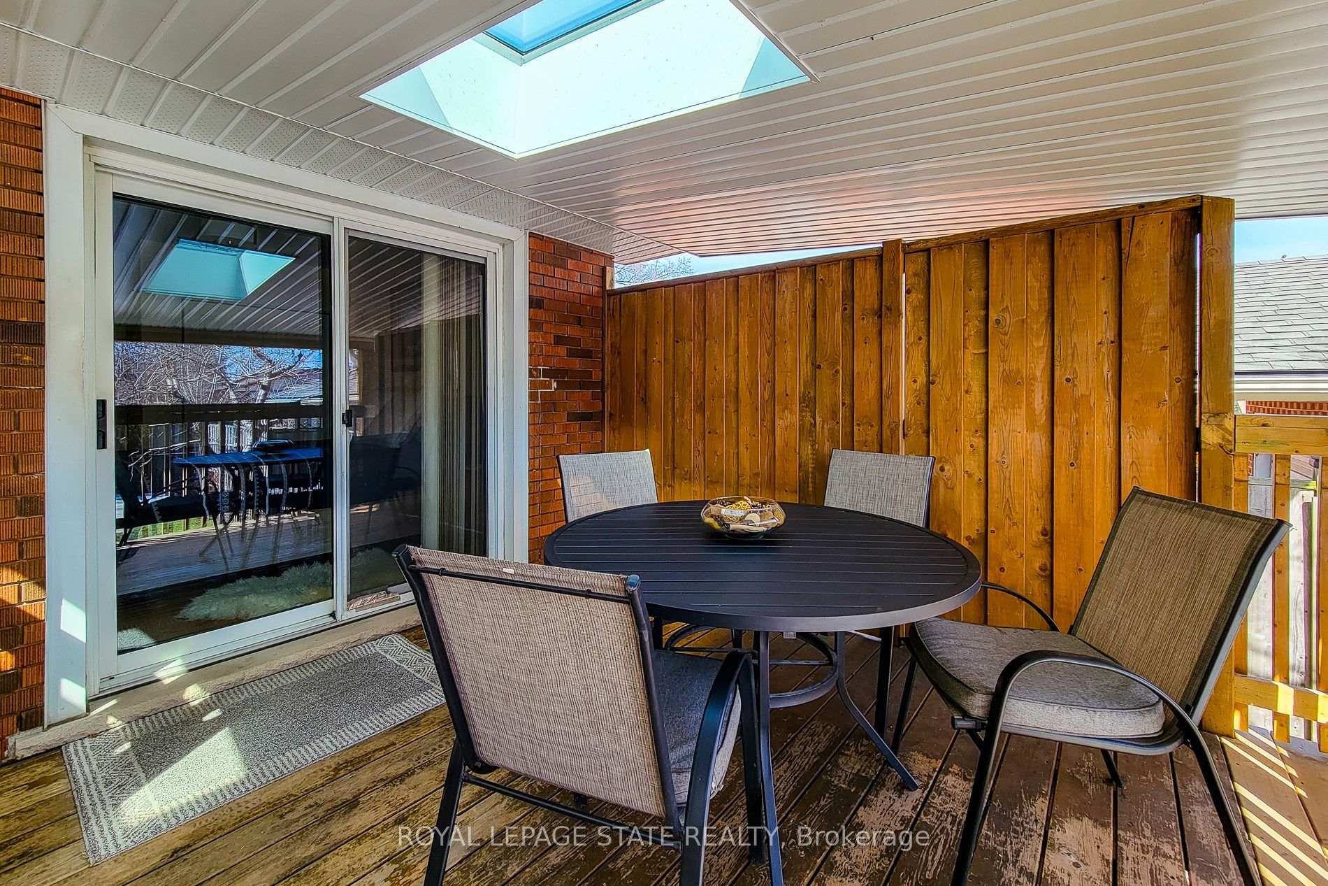 Photo 76 of 150 Laurier Avenue, Hamilton, Buchanan — HOMEH