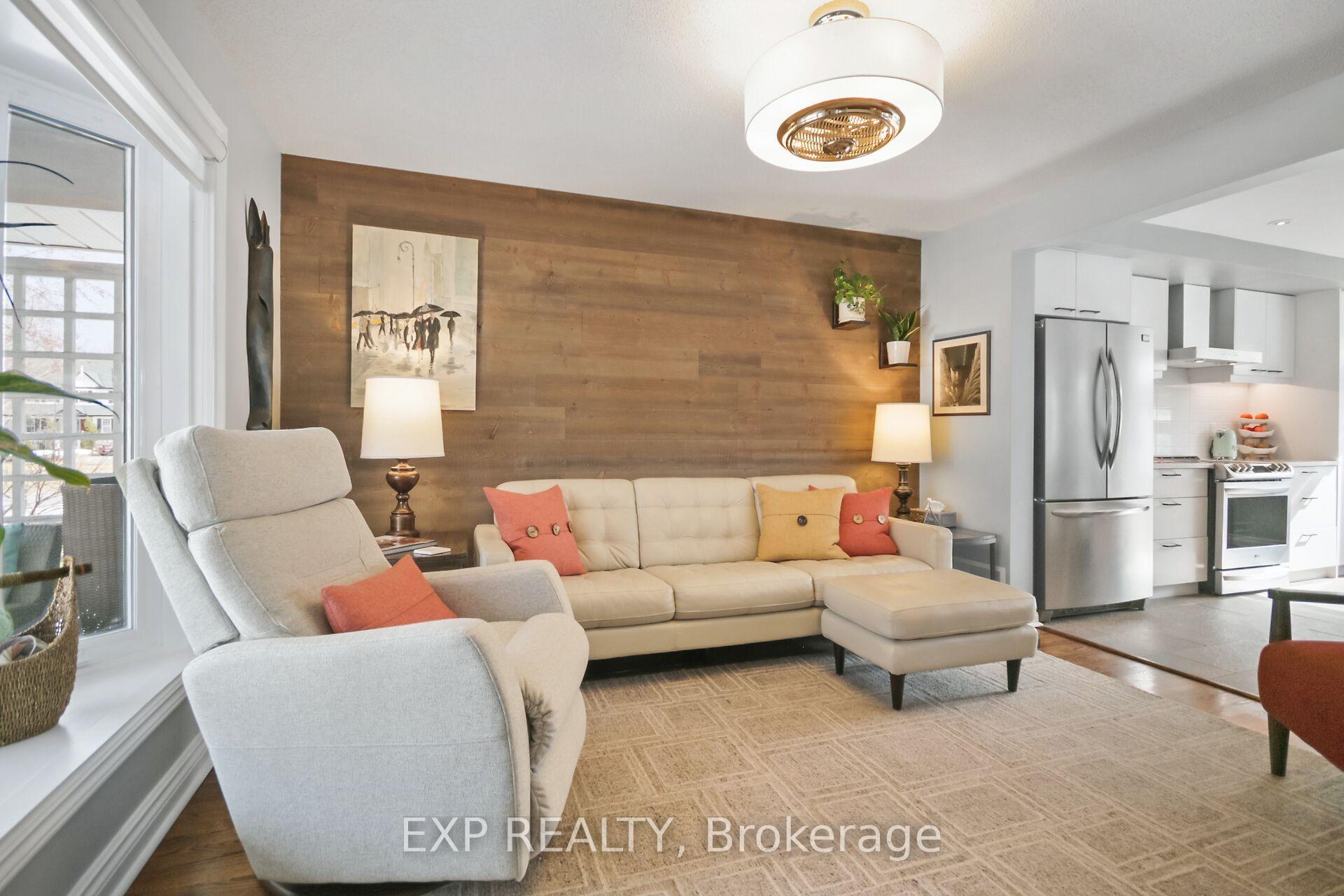 Photo 8 of 9 Hearn Crescent, Ottawa, Stittsville (South) — HOMEH