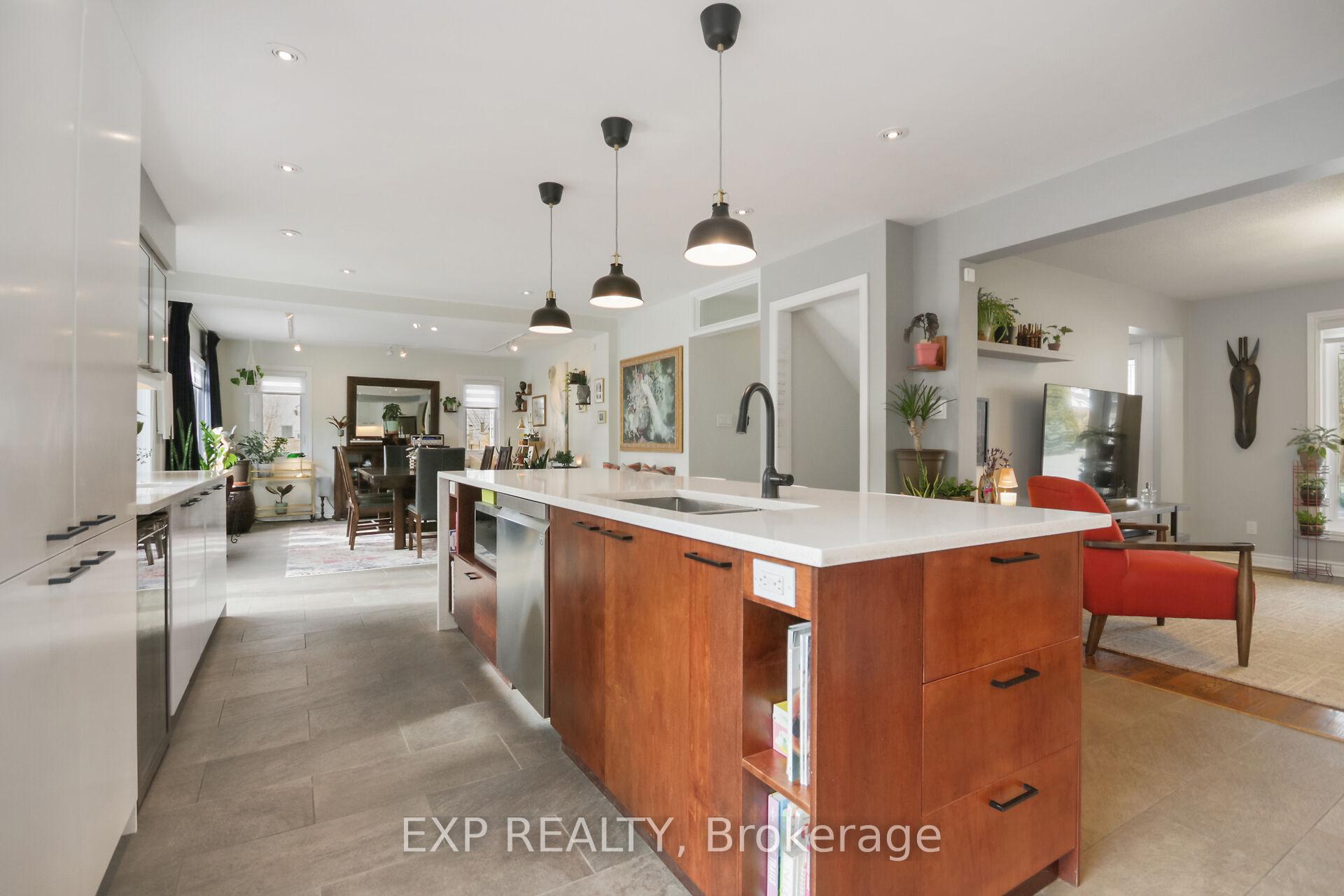 Photo 34 of 9 Hearn Crescent, Ottawa, Stittsville (South) — HOMEH