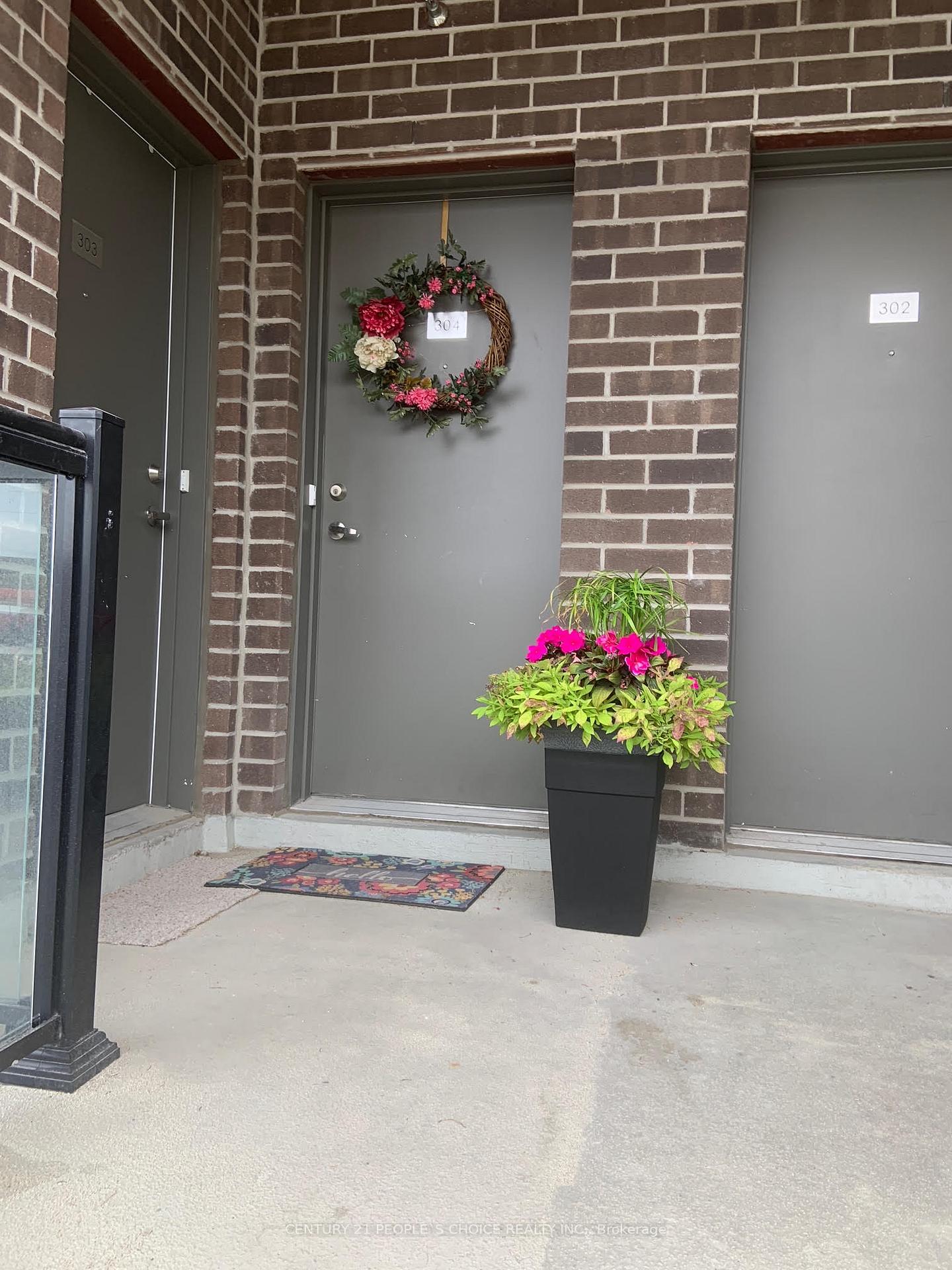 Photo 2 of Unit 304, 1460 Whites Road, Pickering, Woodlands — HOMEH
