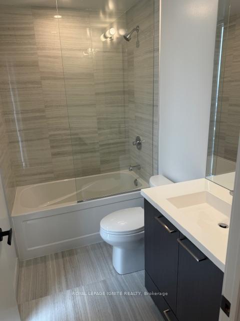 Photo 6 of Unit 4706, 195 Commerce Street, Vaughan, Vaughan Corporate Centre — HOMEH