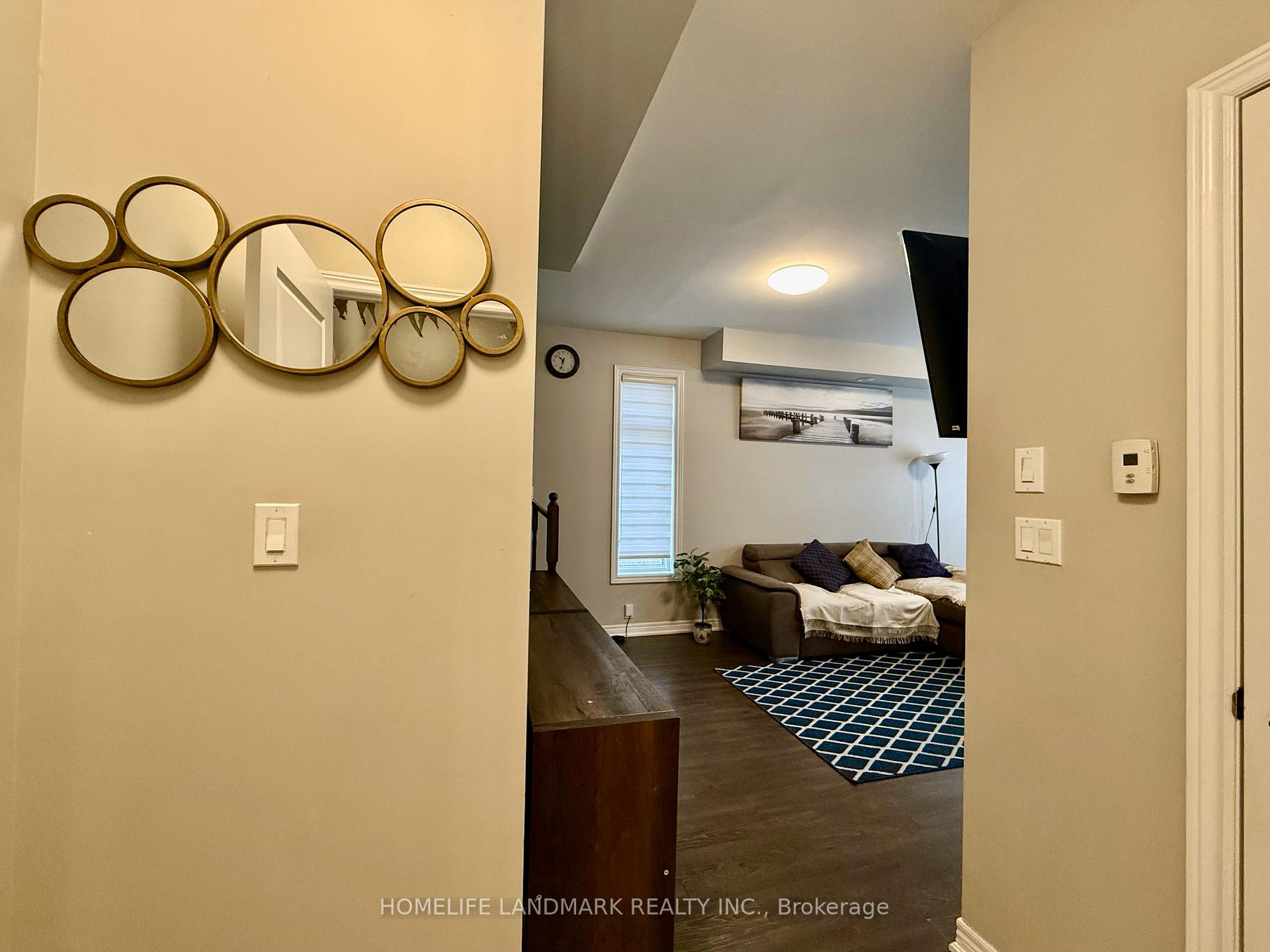Photo 17 of Unit 20, 9601 Jane Street, Vaughan, Maple — HOMEH