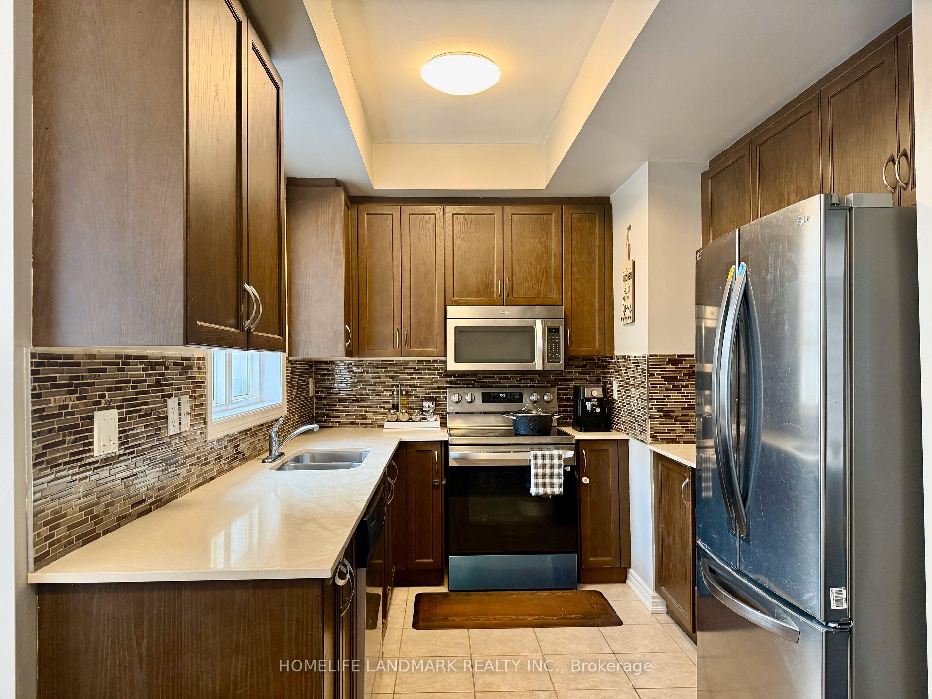 Photo 21 of Unit 20, 9601 Jane Street, Vaughan, Maple — HOMEH