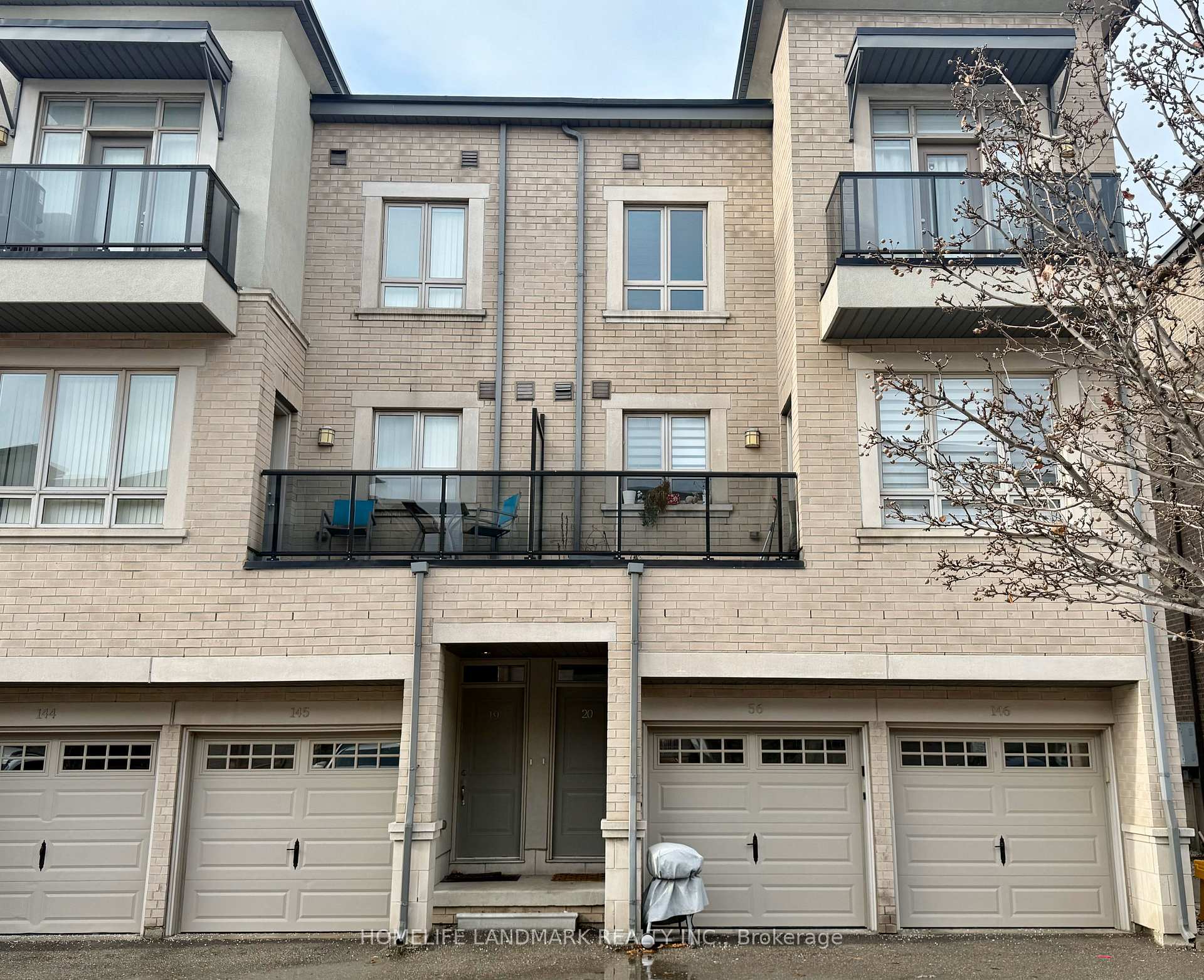 Photo 1 of Unit 20, 9601 Jane Street, Vaughan, Maple — HOMEH