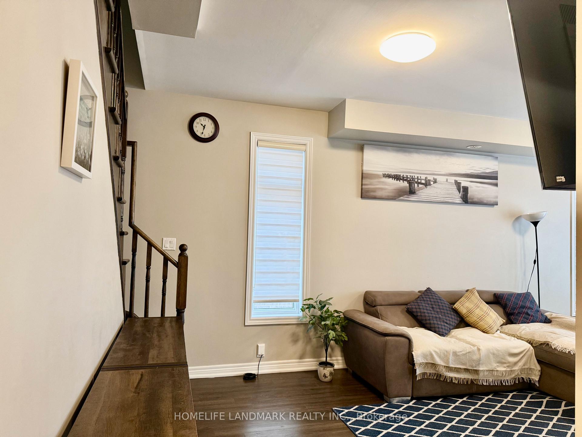 Photo 4 of Unit 20, 9601 Jane Street, Vaughan, Maple — HOMEH