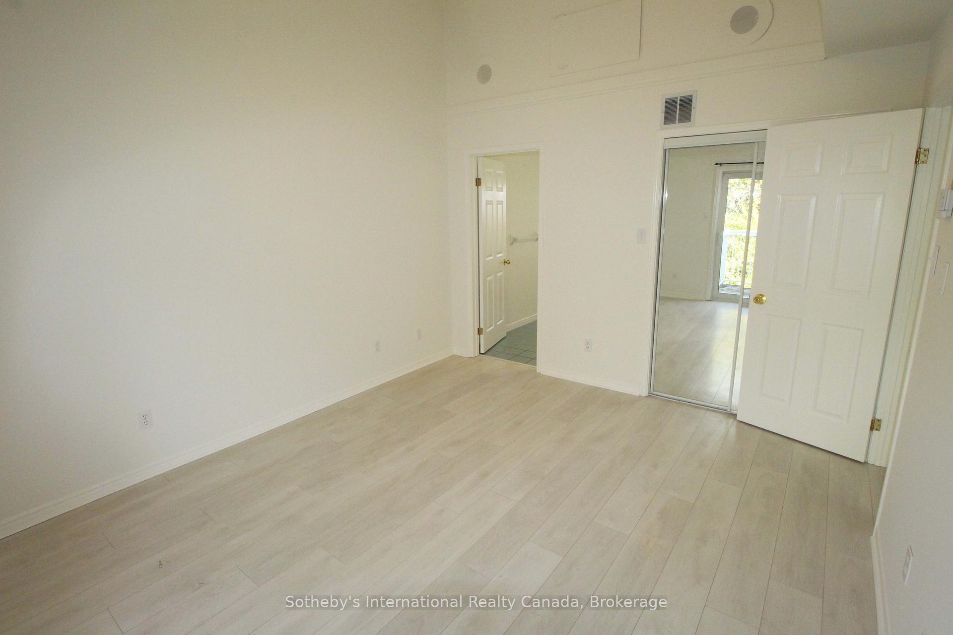 Photo 27 of 53 Trott Boulevard, Collingwood — HOMEH