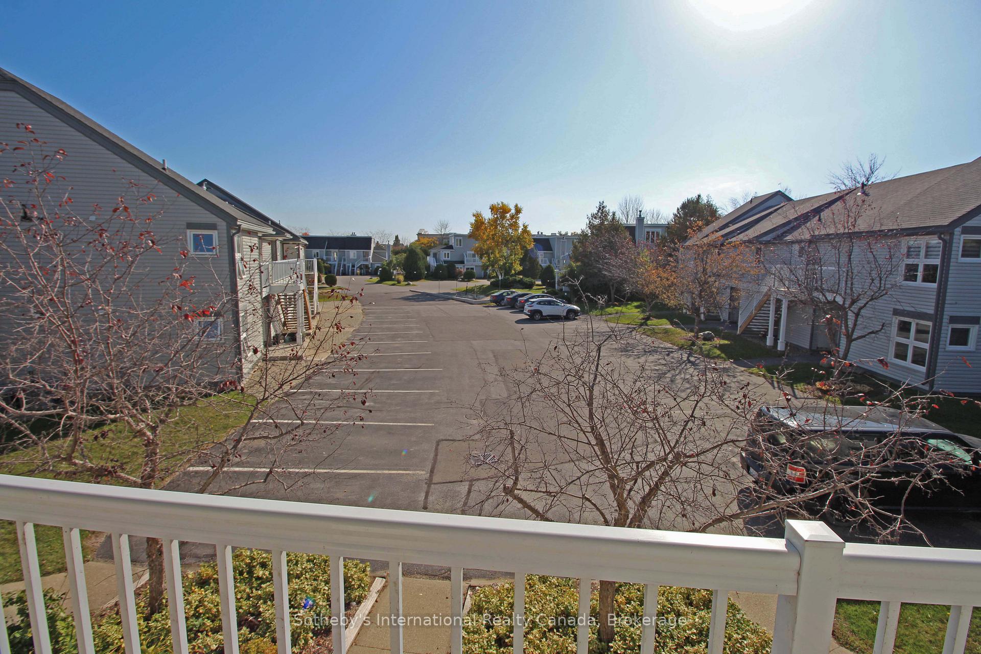 Photo 30 of 53 Trott Boulevard, Collingwood — HOMEH