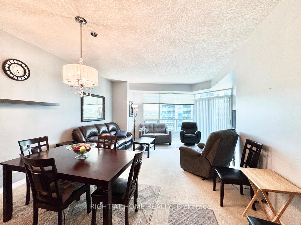 Photo 4 of Unit 703, 37 Ellen Street, Barrie, City Centre — HOMEH