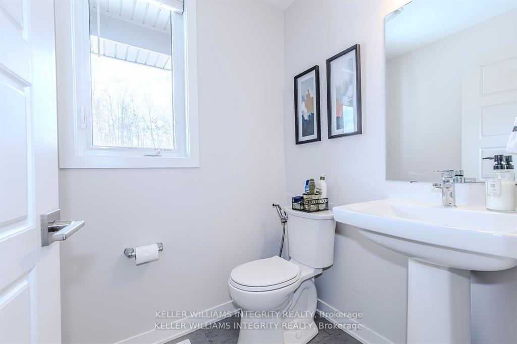 Photo 5 of 841 Derreen Avenue E, Ottawa, Stittsville (North) — HOMEH