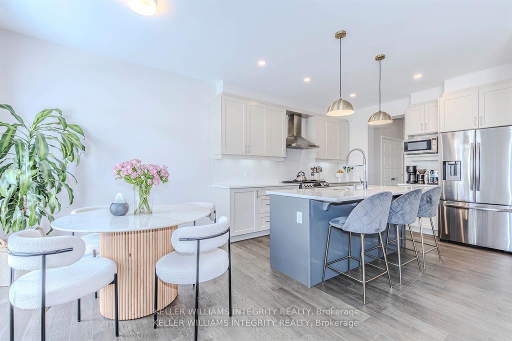 Photo 11 of 841 Derreen Avenue E, Ottawa, Stittsville (North) — HOMEH