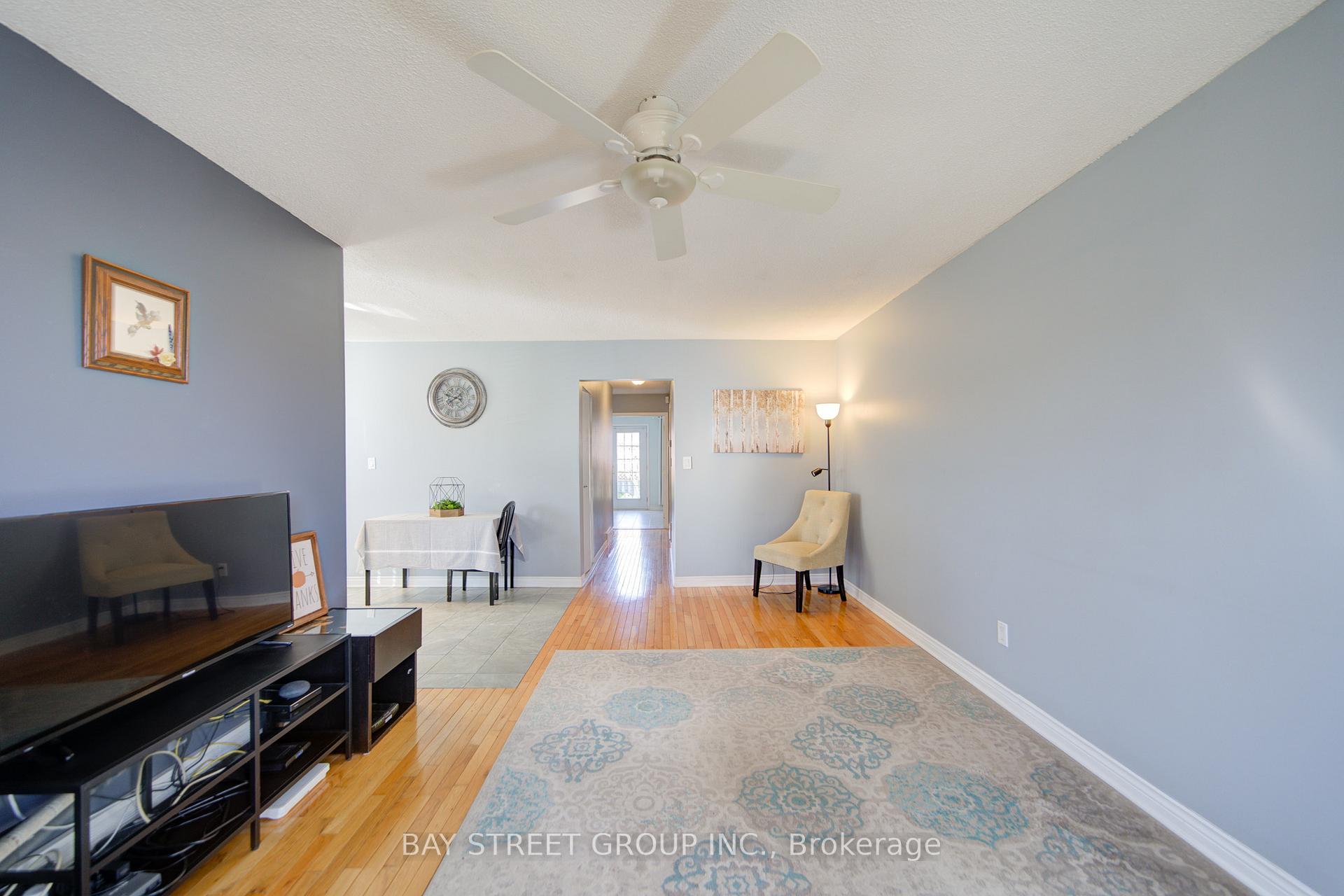Photo 7 of 49 Allan Drive, St. Catharines, Fairview — HOMEH