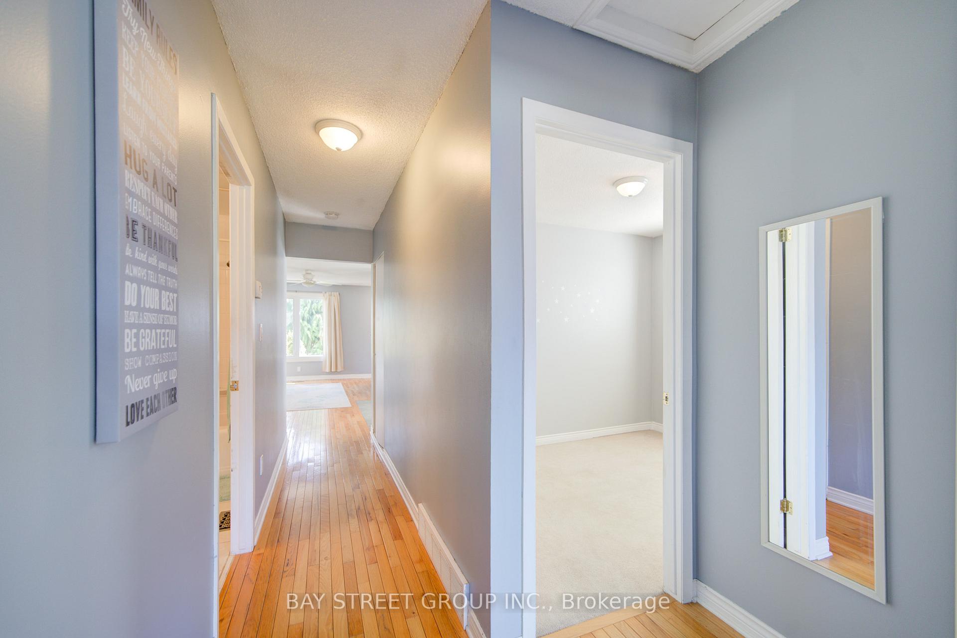 Photo 19 of 49 Allan Drive, St. Catharines, Fairview — HOMEH