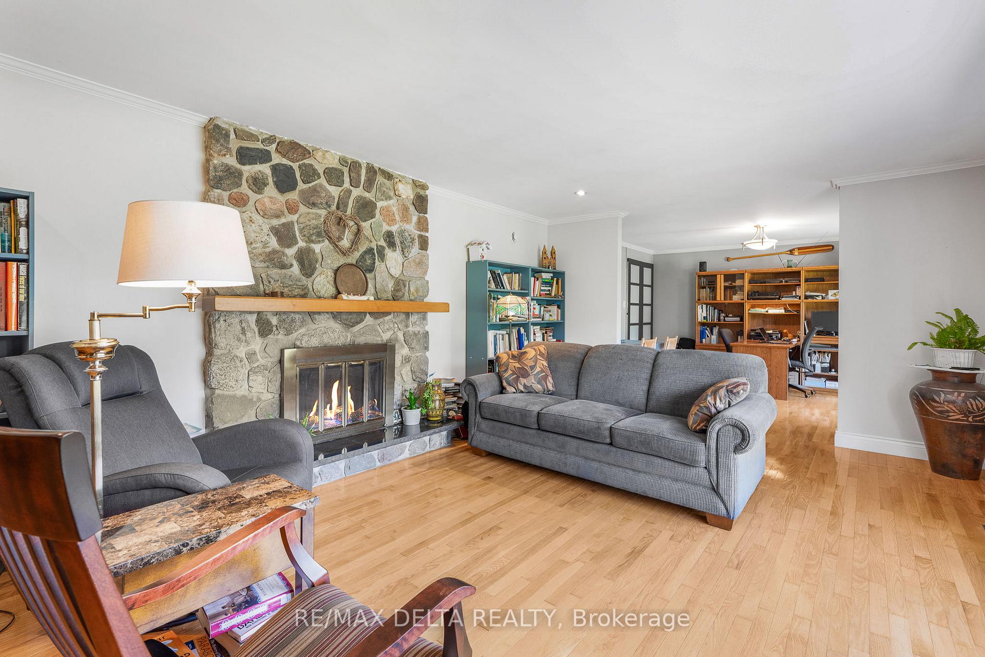 Photo 3 of 1115 Golf Club Road N, Champlain, Champlain Twp — HOMEH