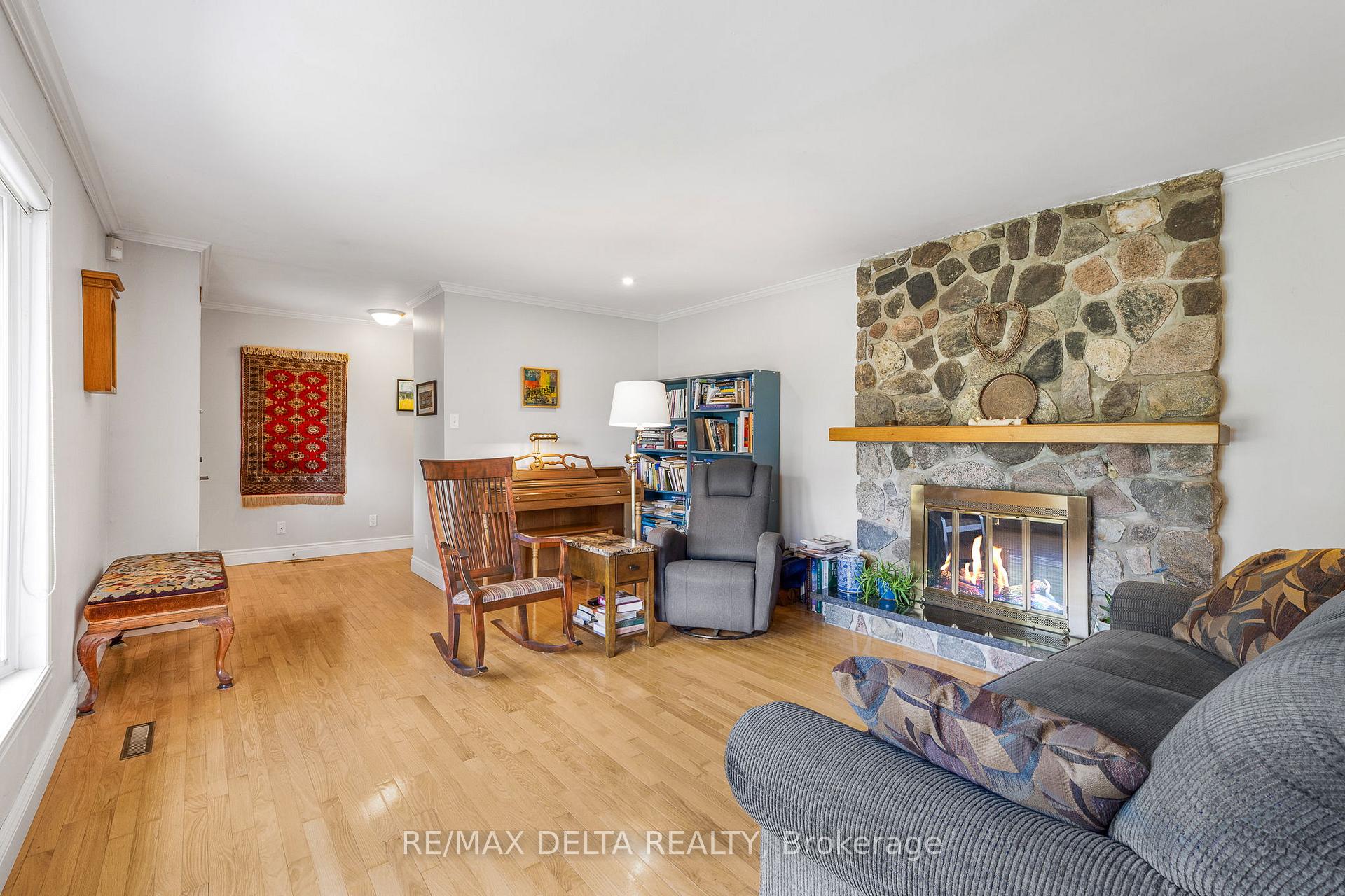 Photo 4 of 1115 Golf Club Road N, Champlain, Champlain Twp — HOMEH