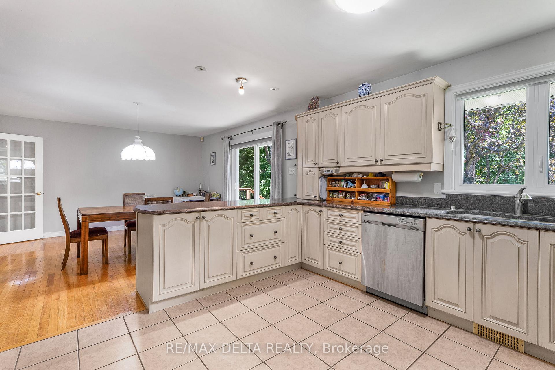 Photo 12 of 1115 Golf Club Road N, Champlain, Champlain Twp — HOMEH