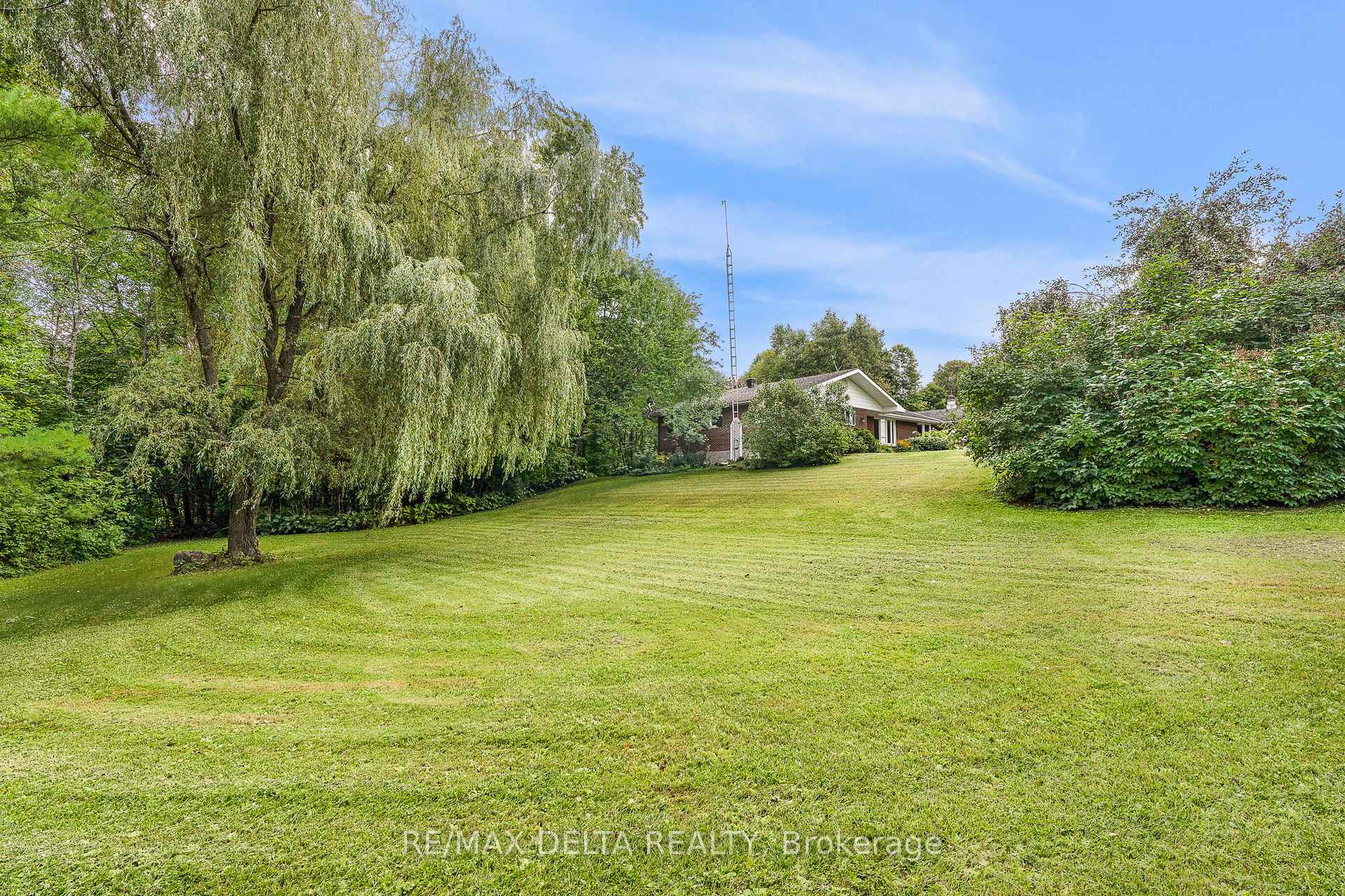 Photo 26 of 1115 Golf Club Road N, Champlain, Champlain Twp — HOMEH