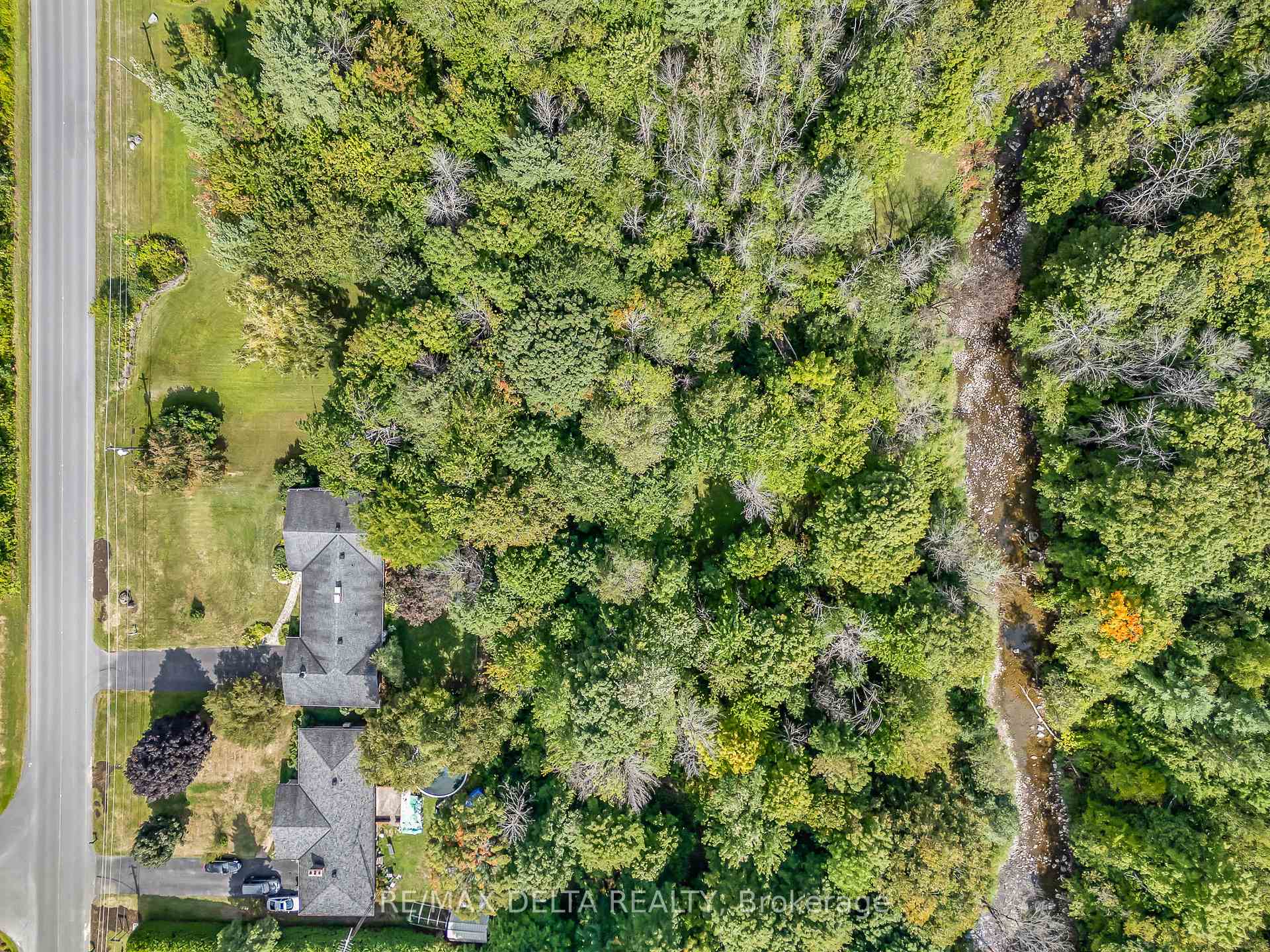 Photo 27 of 1115 Golf Club Road N, Champlain, Champlain Twp — HOMEH
