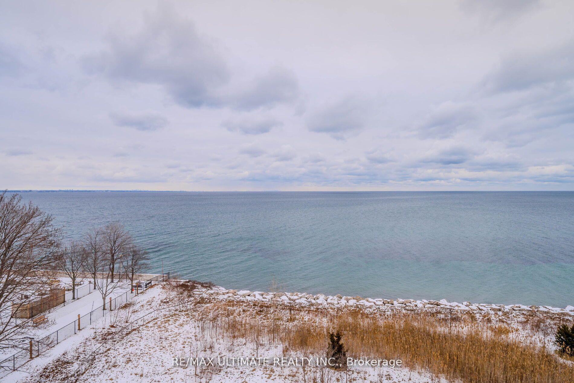 Photo 31 of Unit 214, 35 Southshore Crescent, Hamilton, Lakeshore — HOMEH