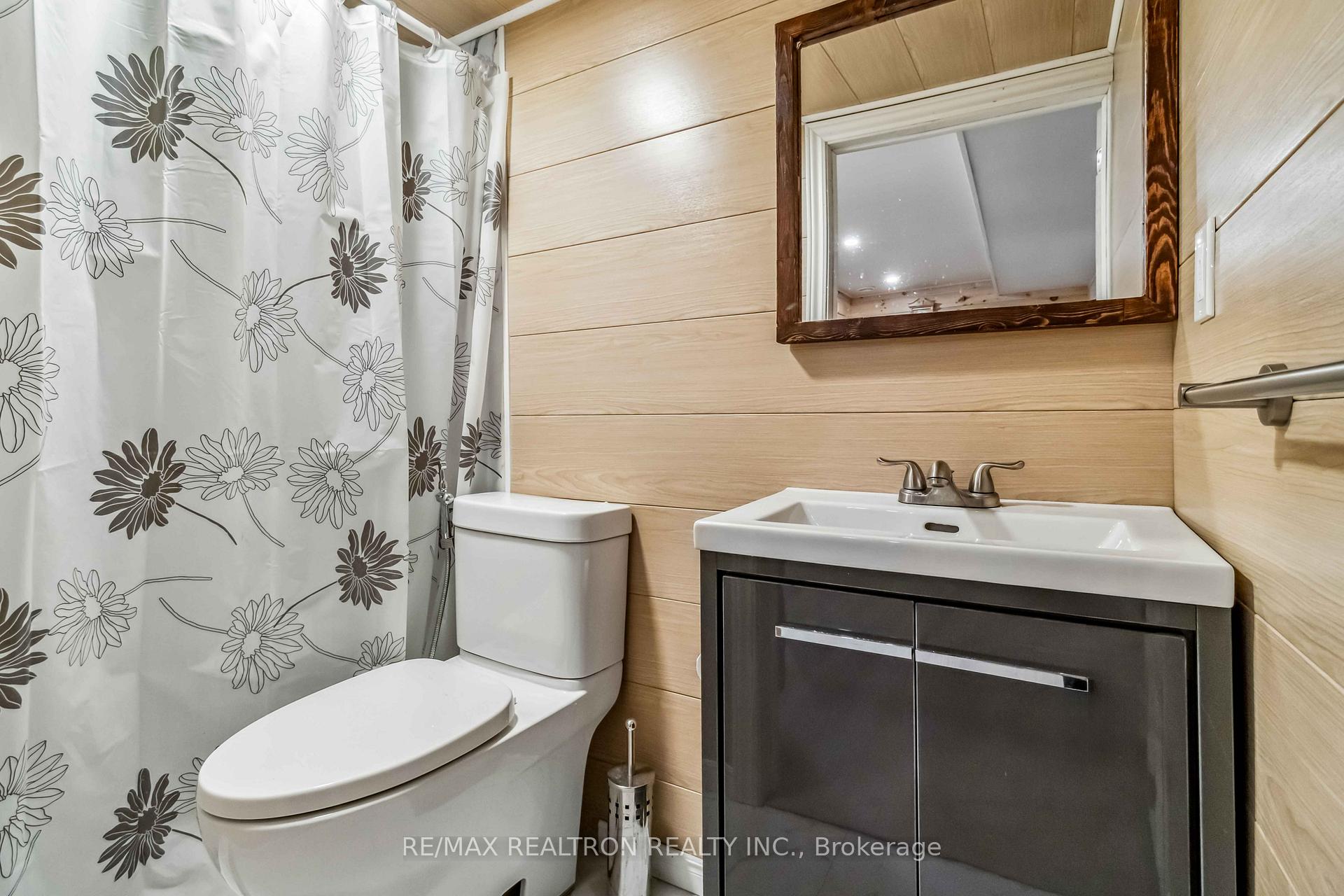 Photo 20 of 156 Primeau Drive E, Aurora, Aurora Grove — HOMEH