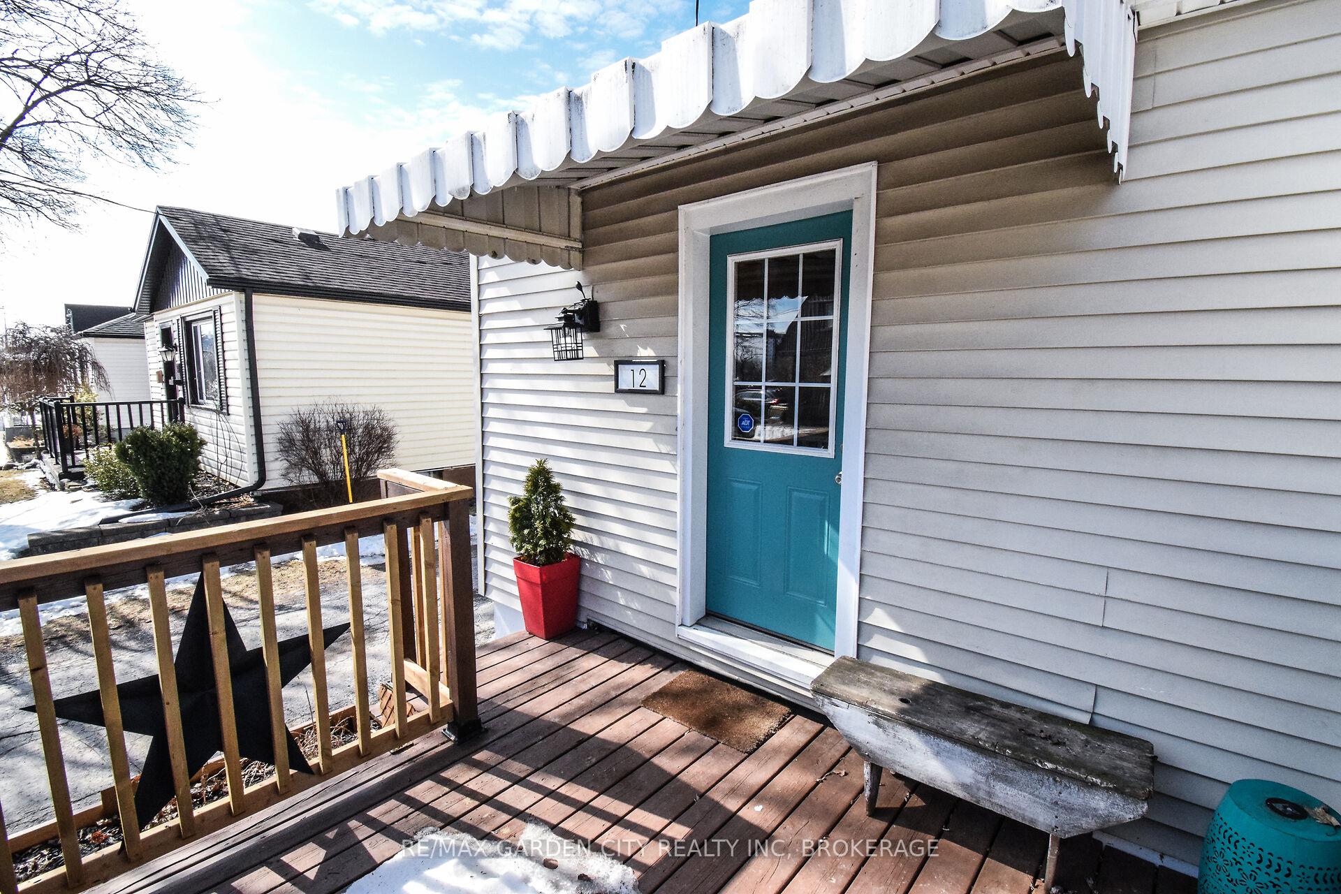 Photo 5 of 12 Blain Place, St. Catharines, E. Chester — HOMEH