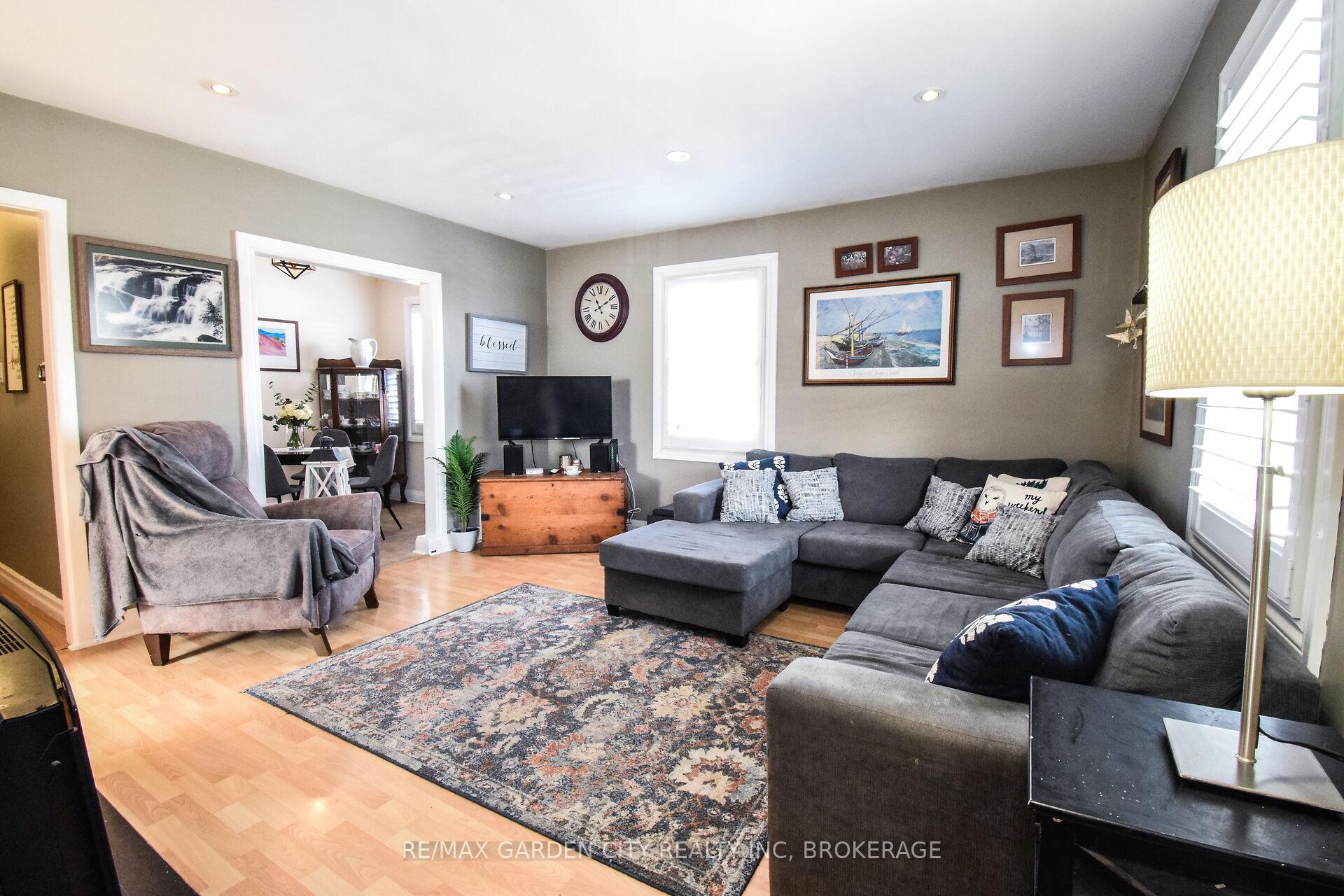 Photo 6 of 12 Blain Place, St. Catharines, E. Chester — HOMEH