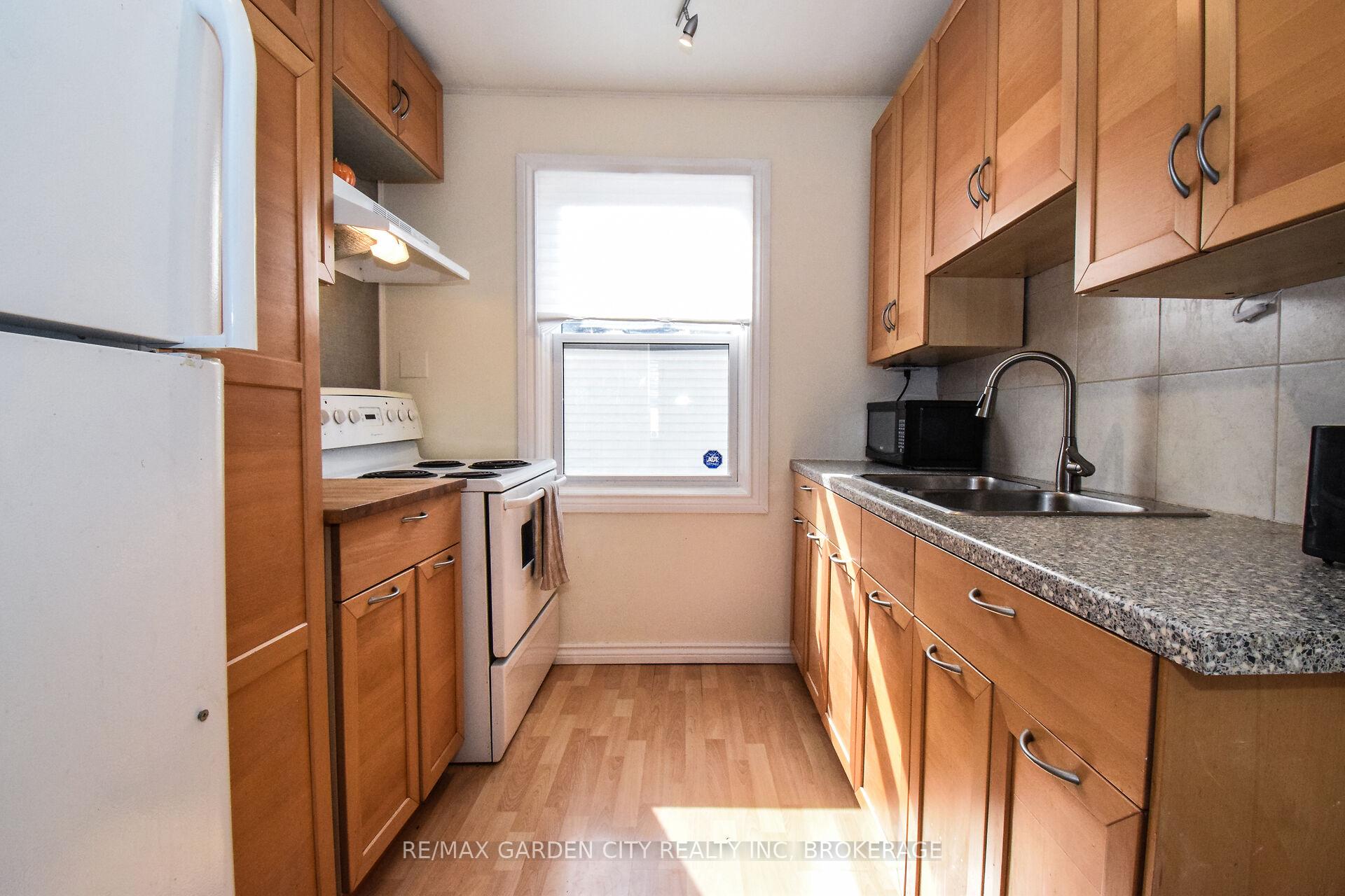 Photo 12 of 12 Blain Place, St. Catharines, E. Chester — HOMEH