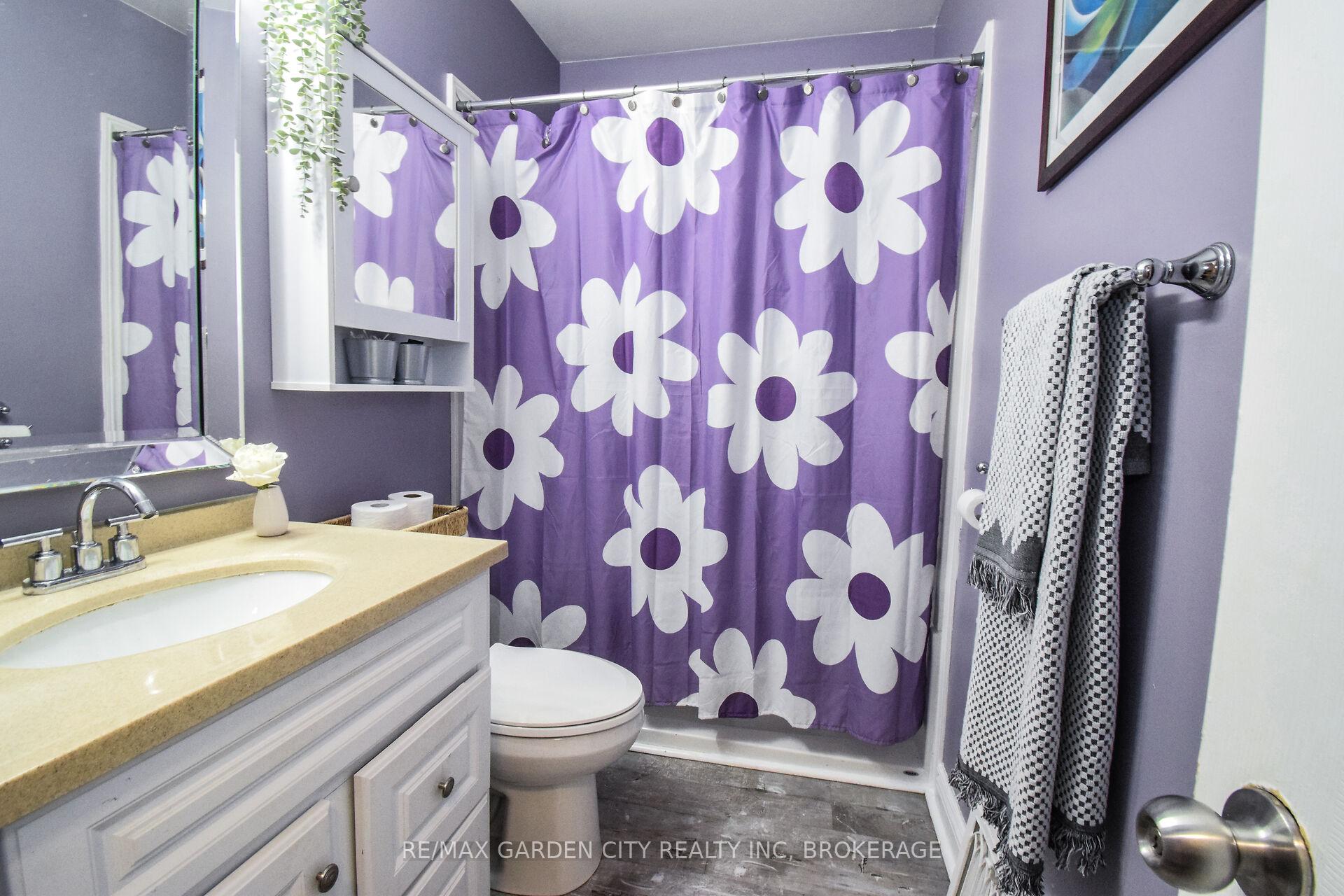Photo 16 of 12 Blain Place, St. Catharines, E. Chester — HOMEH