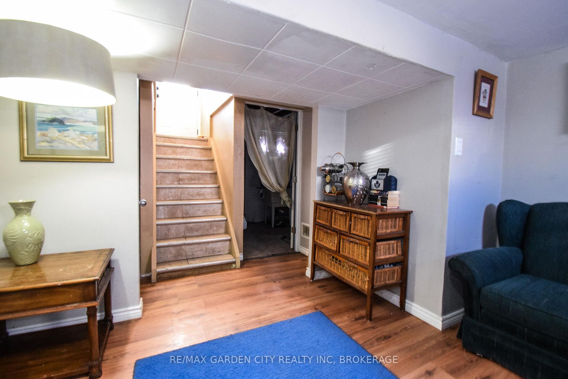 Photo 19 of 12 Blain Place, St. Catharines, E. Chester — HOMEH
