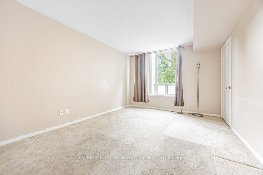 Photo 6 of Unit 204, 5 Emerald Lane, Vaughan, Crestwood-Springfarm-Yorkhill — HOMEH