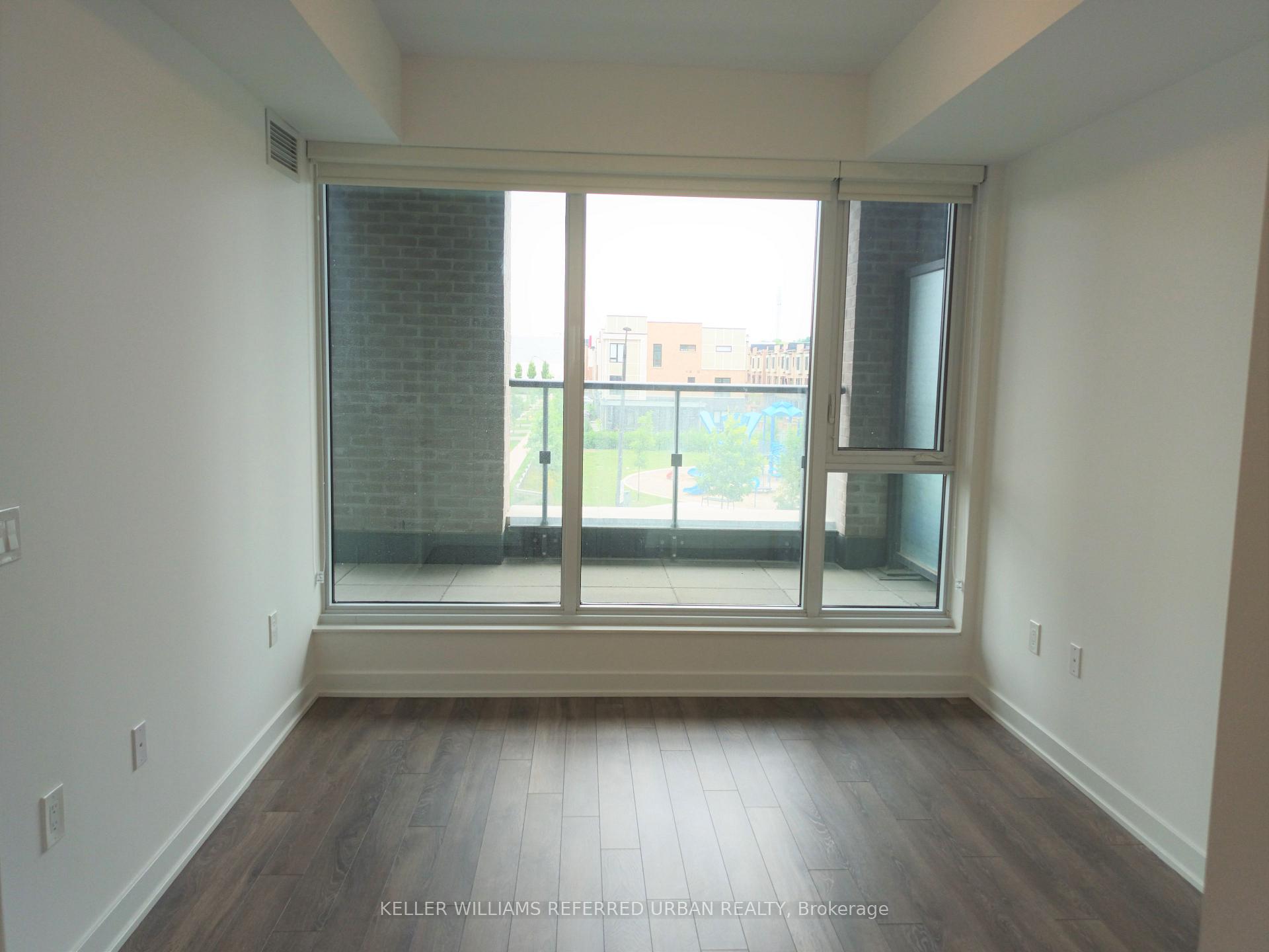 Photo 8 of Unit 221, 100 Eagle Rock Way, Vaughan, Maple — HOMEH