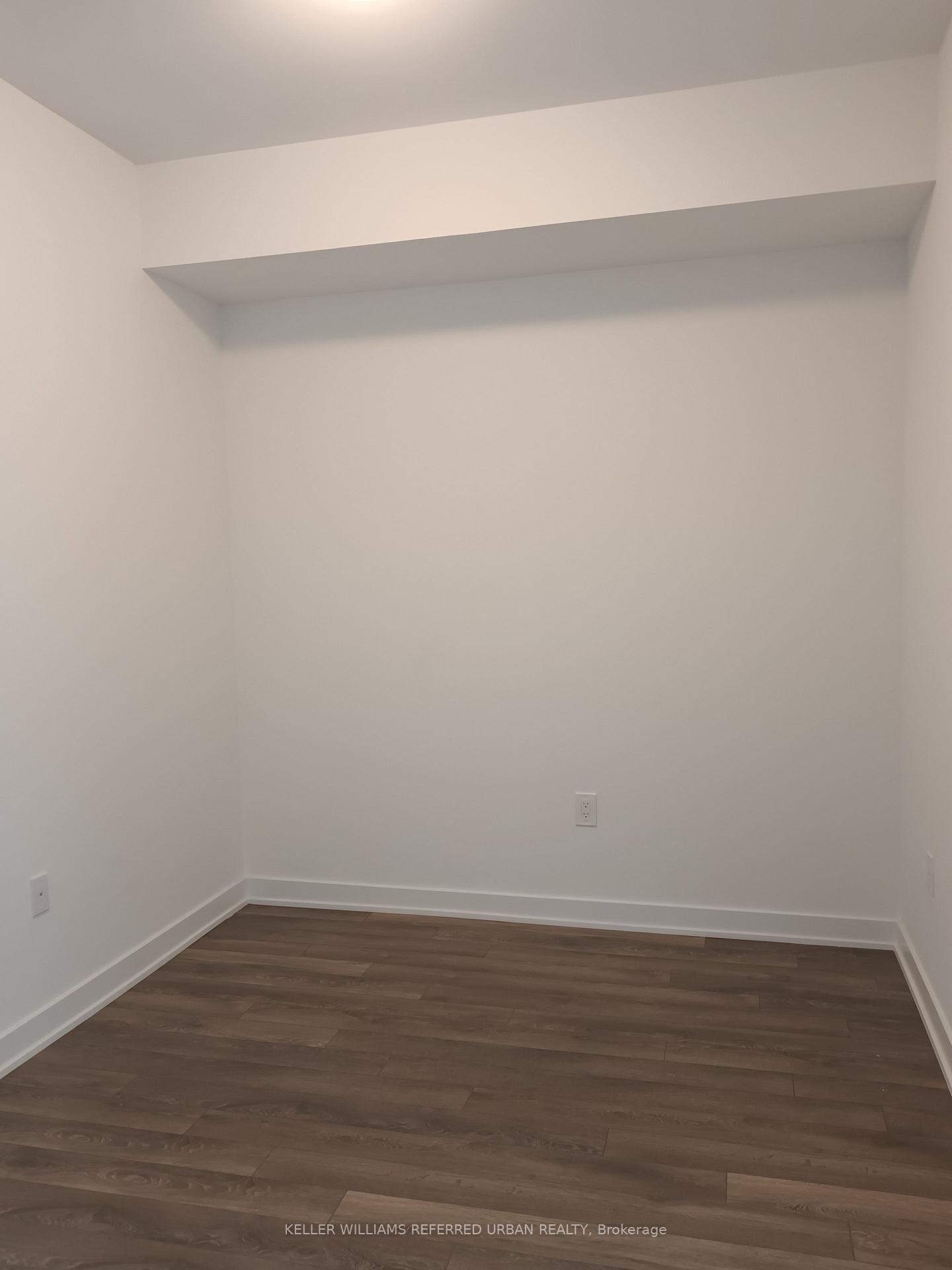 Photo 12 of Unit 221, 100 Eagle Rock Way, Vaughan, Maple — HOMEH