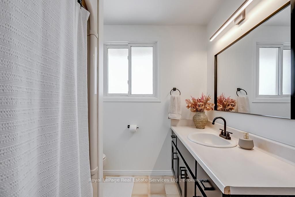 Photo 21 of 80 Upper Paradise Road, Hamilton, Westcliffe — HOMEH