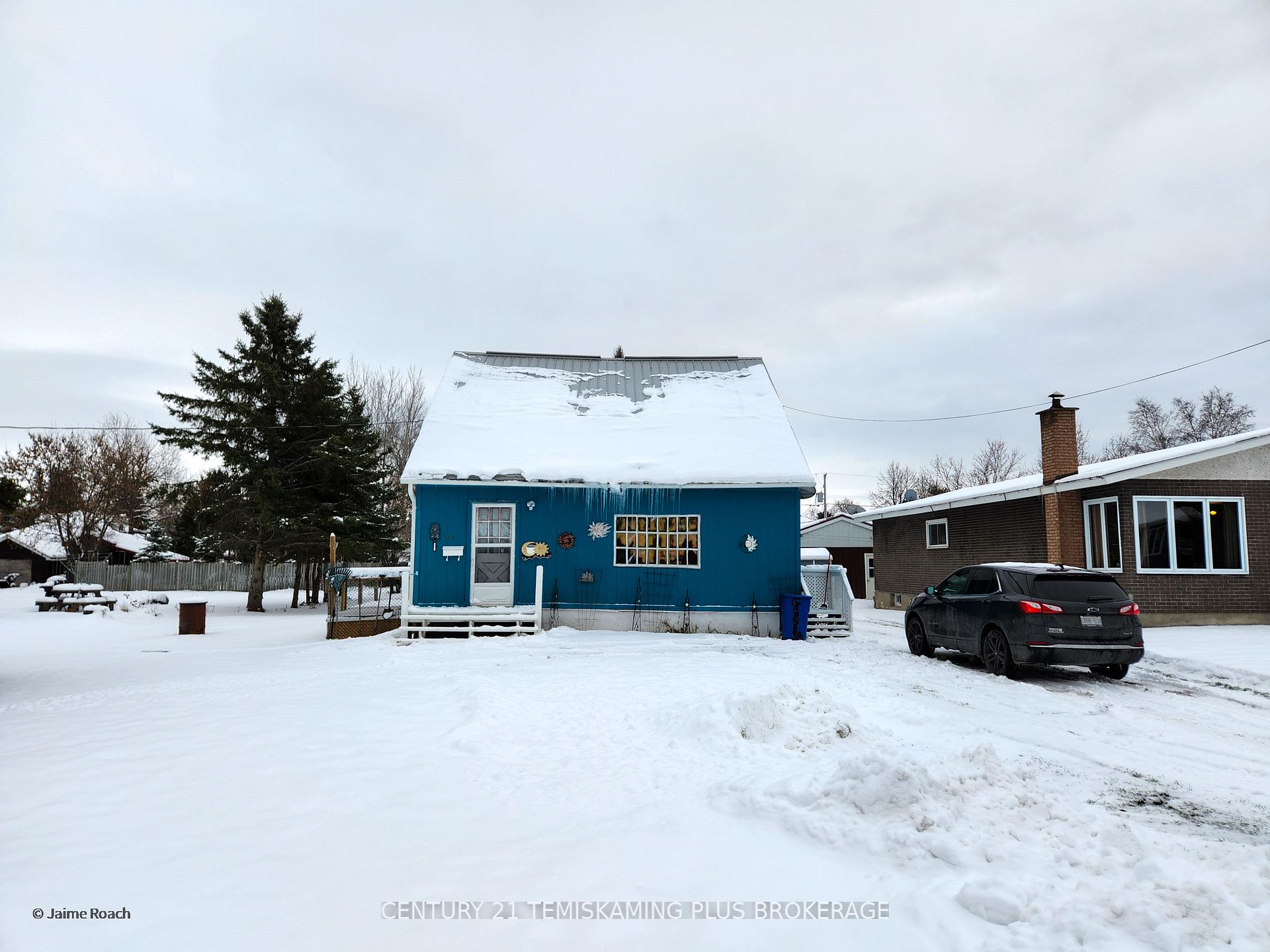 Photo 1 of 26 Sixth Avenue, Englehart — HOMEH