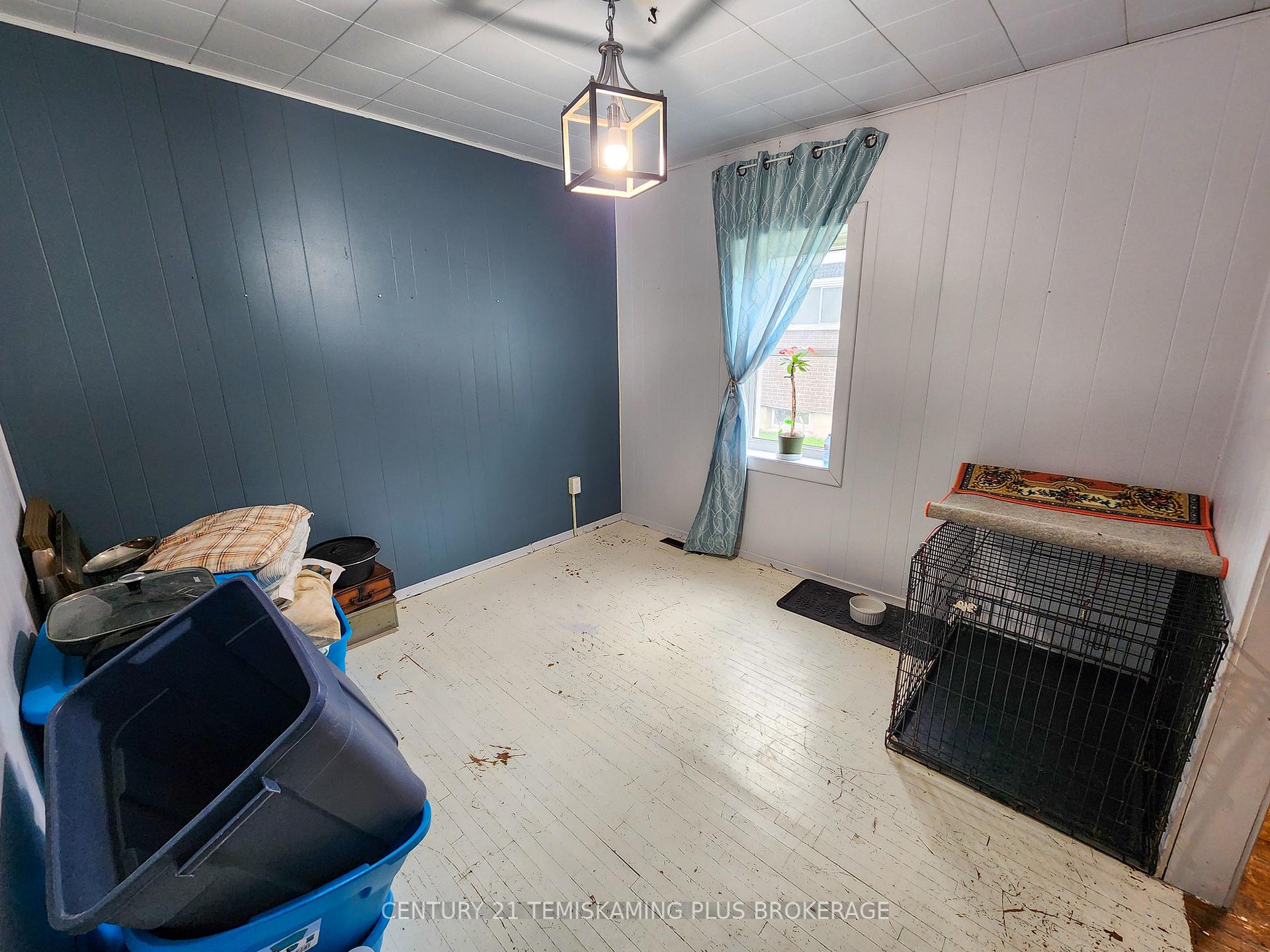 Photo 13 of 26 Sixth Avenue, Englehart — HOMEH