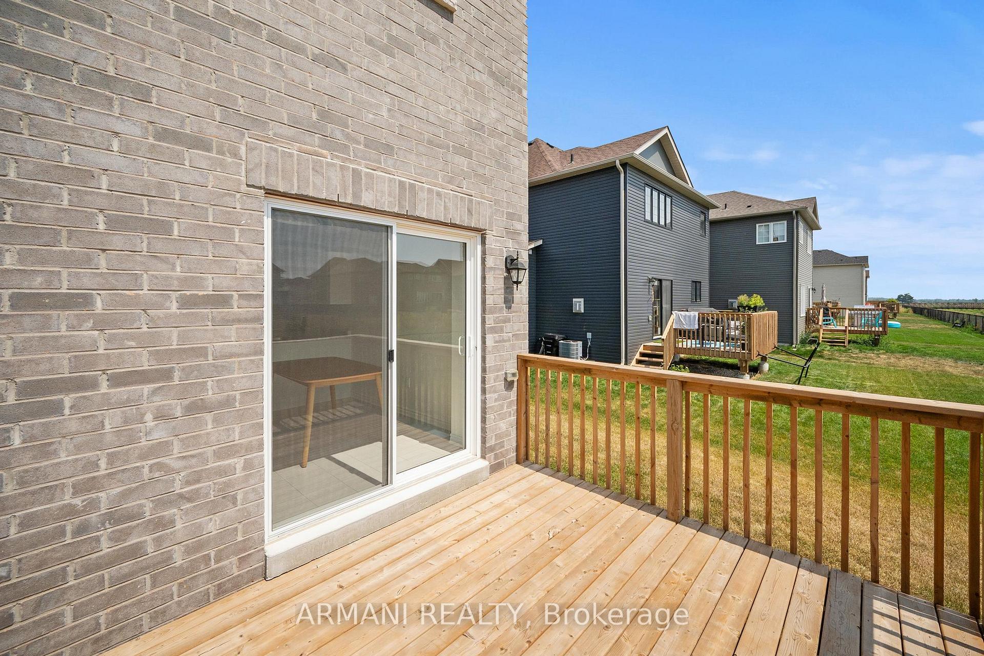Photo 16 of 227 Mckenzie Drive, Clearview, Stayner — HOMEH
