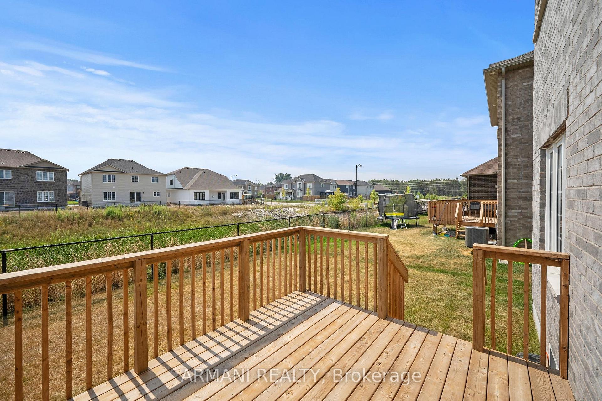 Photo 17 of 227 Mckenzie Drive, Clearview, Stayner — HOMEH