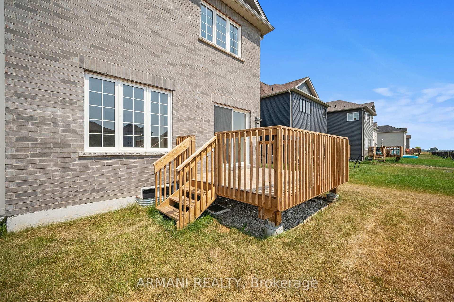 Photo 18 of 227 Mckenzie Drive, Clearview, Stayner — HOMEH