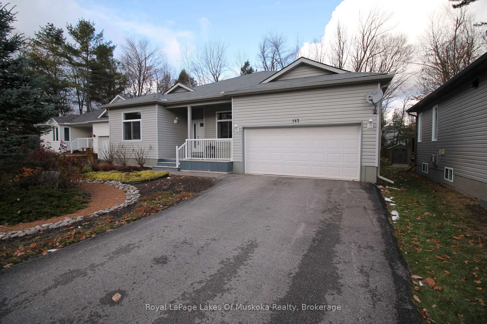 Photo 1 of 142 Pineridge Gate, Gravenhurst, Muskoka (S) — HOMEH
