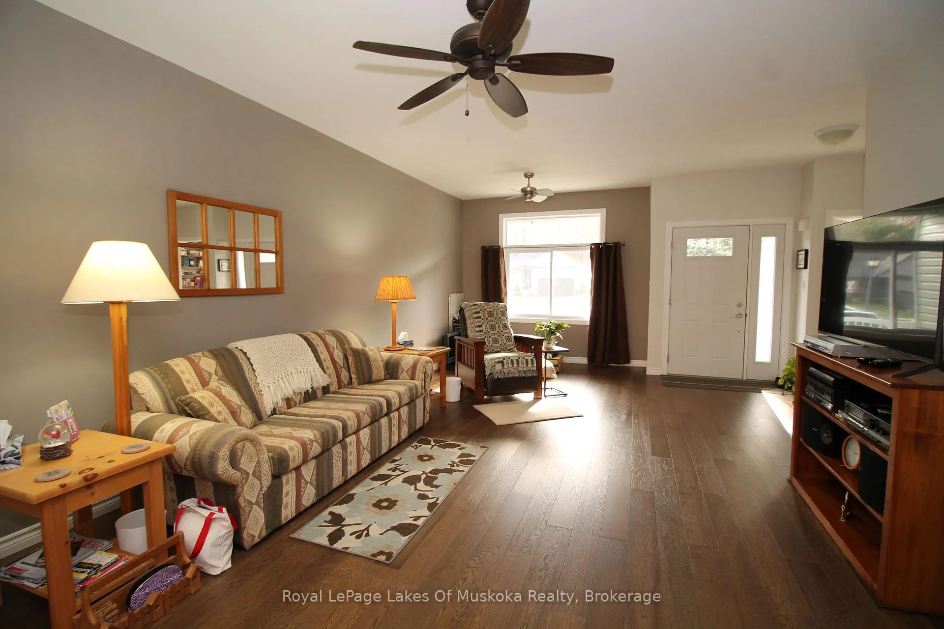 Photo 5 of 142 Pineridge Gate, Gravenhurst, Muskoka (S) — HOMEH
